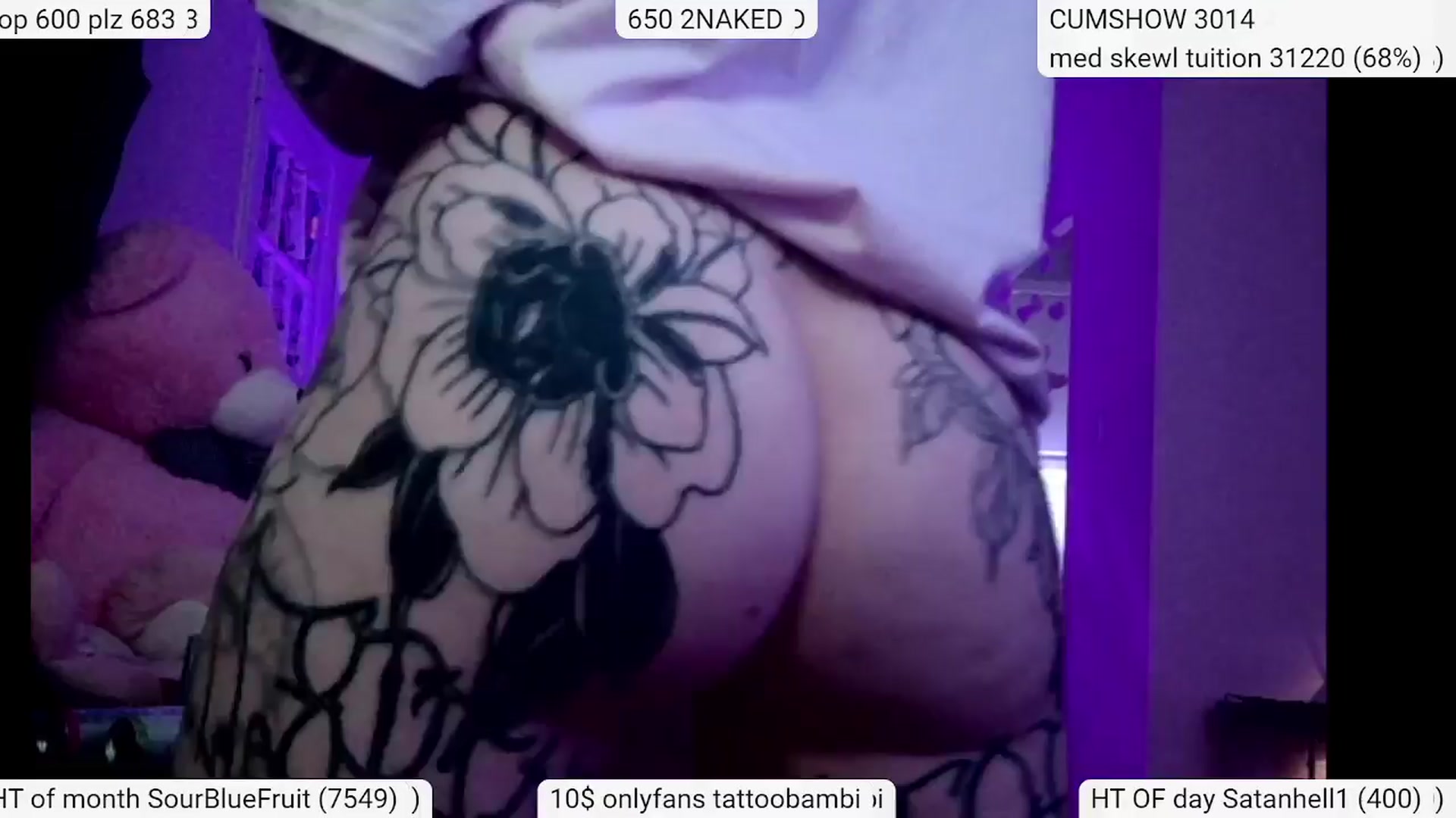 Gallery image thumbnail from Tattoobambi's myfreecams stream on, 03/31/2024, 02:52 image 4 of 20
