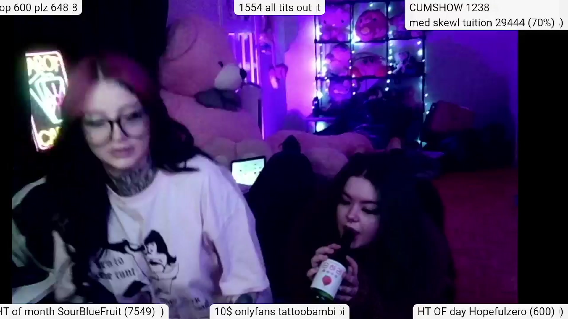 Gallery image thumbnail from Tattoobambi's myfreecams stream on, 03/31/2024, 02:52 image 13 of 20