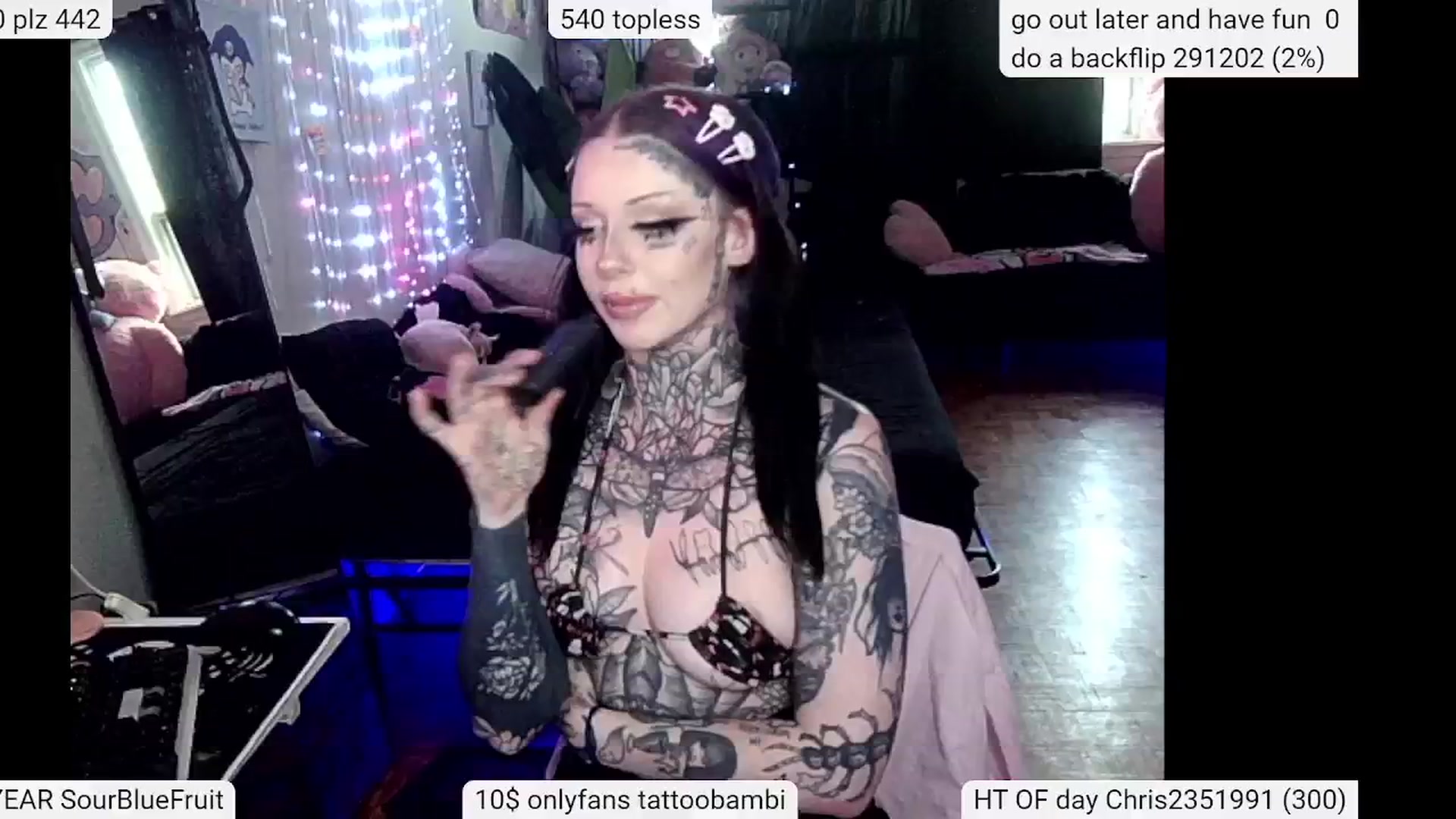 Gallery image thumbnail from Tattoobambi's myfreecams stream on, 05/26/2024, 24:05 image 9 of 20