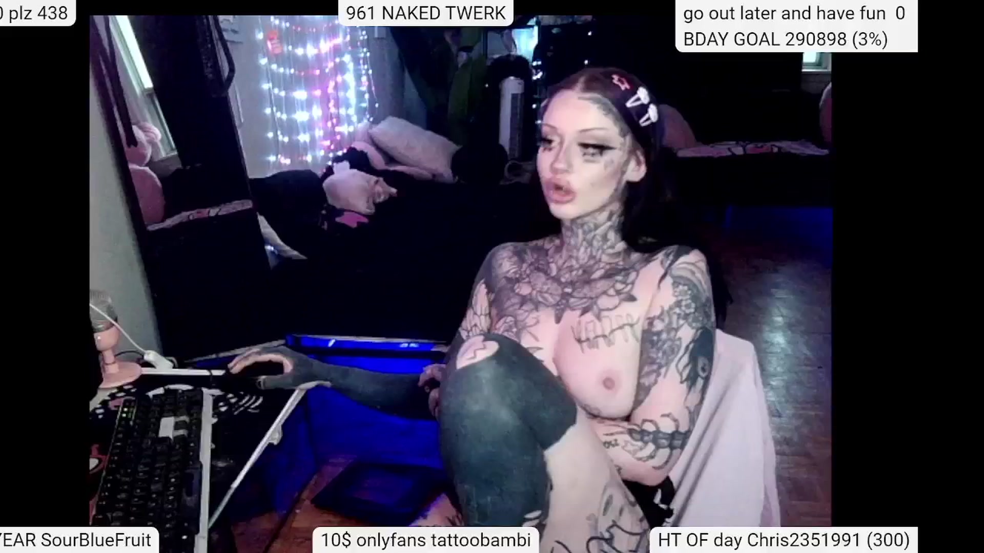 Gallery image thumbnail from Tattoobambi's myfreecams stream on, 05/26/2024, 24:44 image 12 of 20