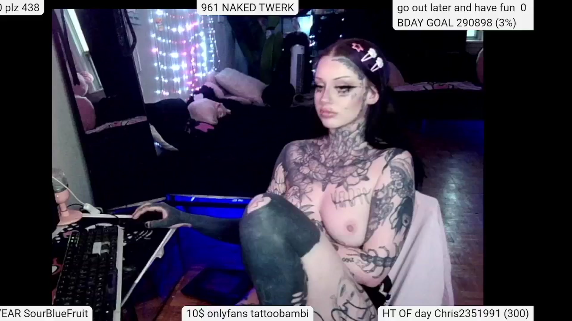Gallery image thumbnail from Tattoobambi's myfreecams stream on, 05/26/2024, 24:44 image 13 of 20