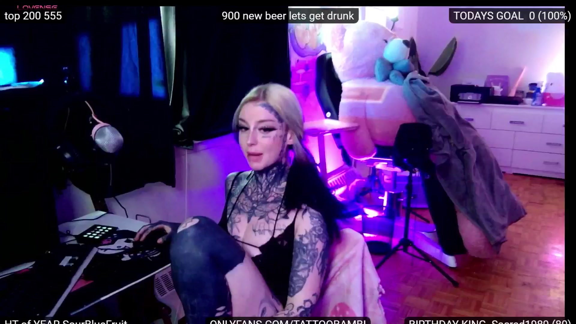 Gallery image thumbnail from Tattoobambi's myfreecams stream on, 07/14/2024, 23:08 image 19 of 20