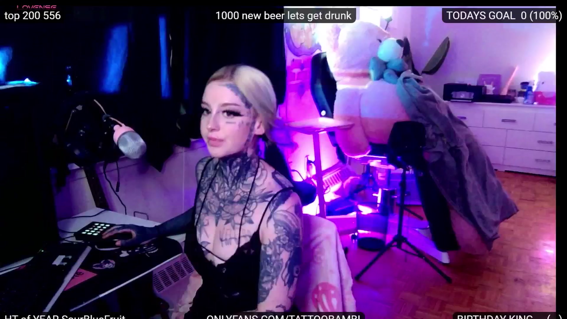 Gallery image thumbnail from Tattoobambi's myfreecams stream on, 07/14/2024, 23:08 image 13 of 20