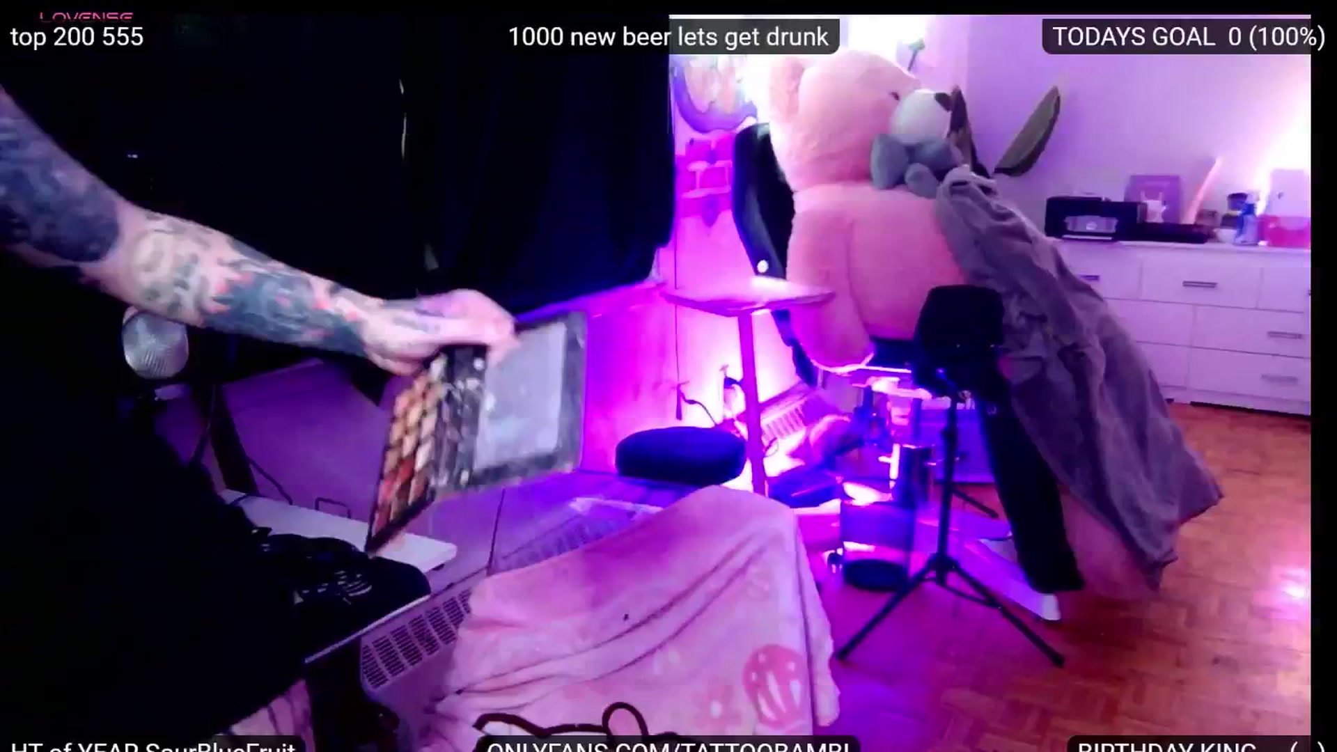 Gallery image thumbnail from Tattoobambi's myfreecams stream on, 07/14/2024, 23:08 image 9 of 20
