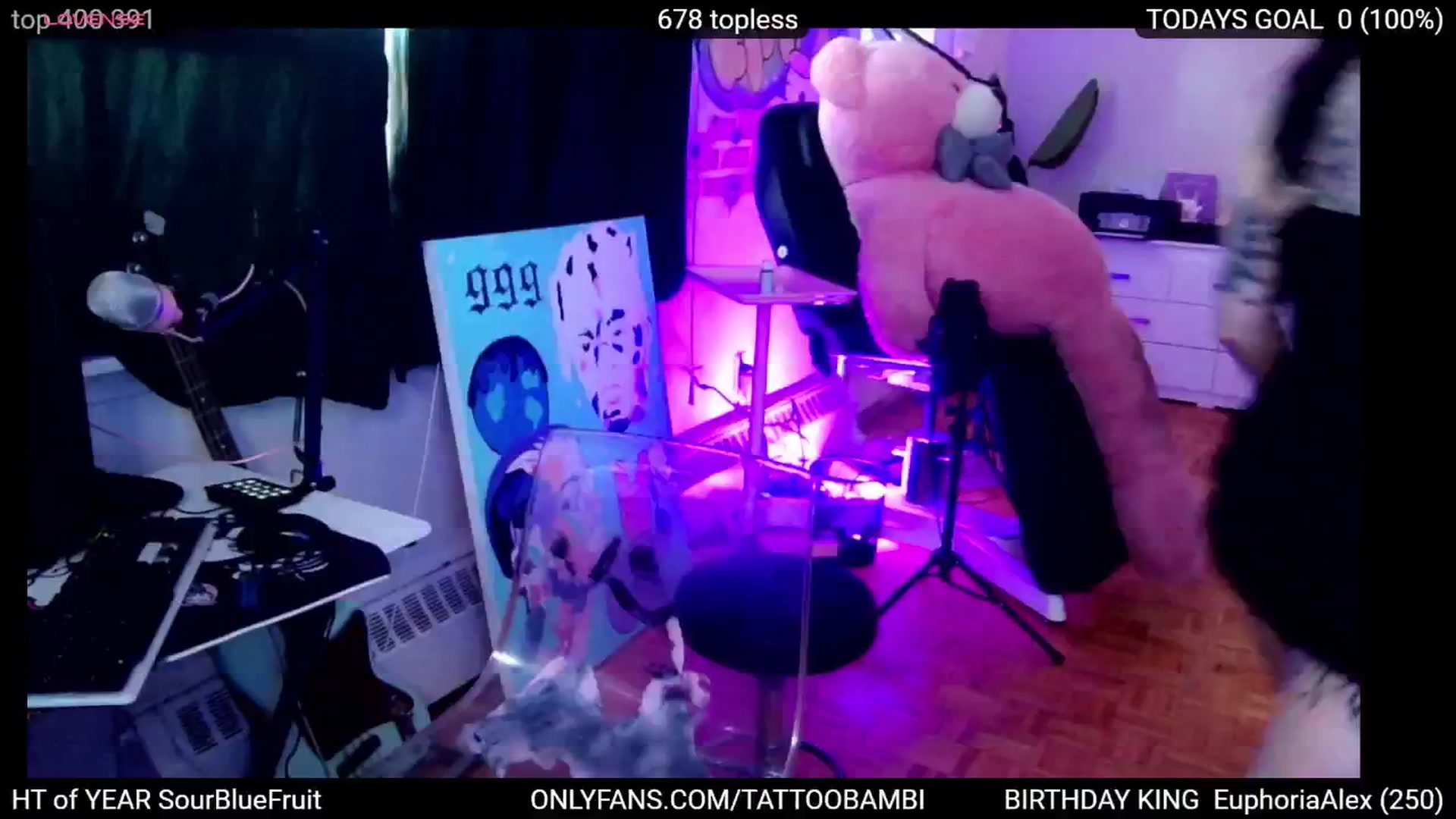 Gallery image thumbnail from Tattoobambi's myfreecams stream on, 07/19/2024, 22:37 image 10 of 20