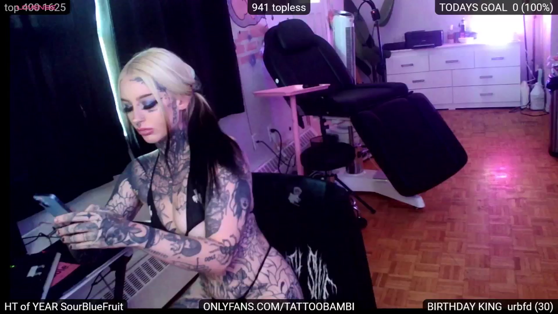 Gallery image thumbnail from Tattoobambi's myfreecams stream on, 08/22/2024, 22:20 image 19 of 20