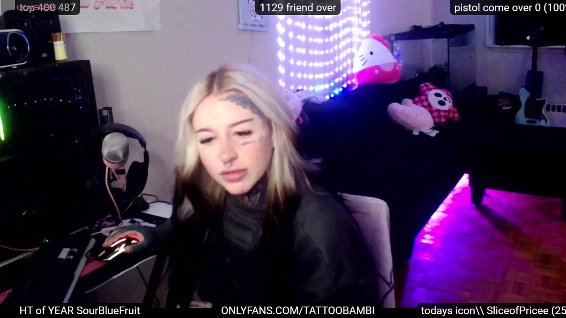 Gallery image thumbnail from Tattoobambi's myfreecams stream on, 10/11/2024, 24:03 image 16 of 20