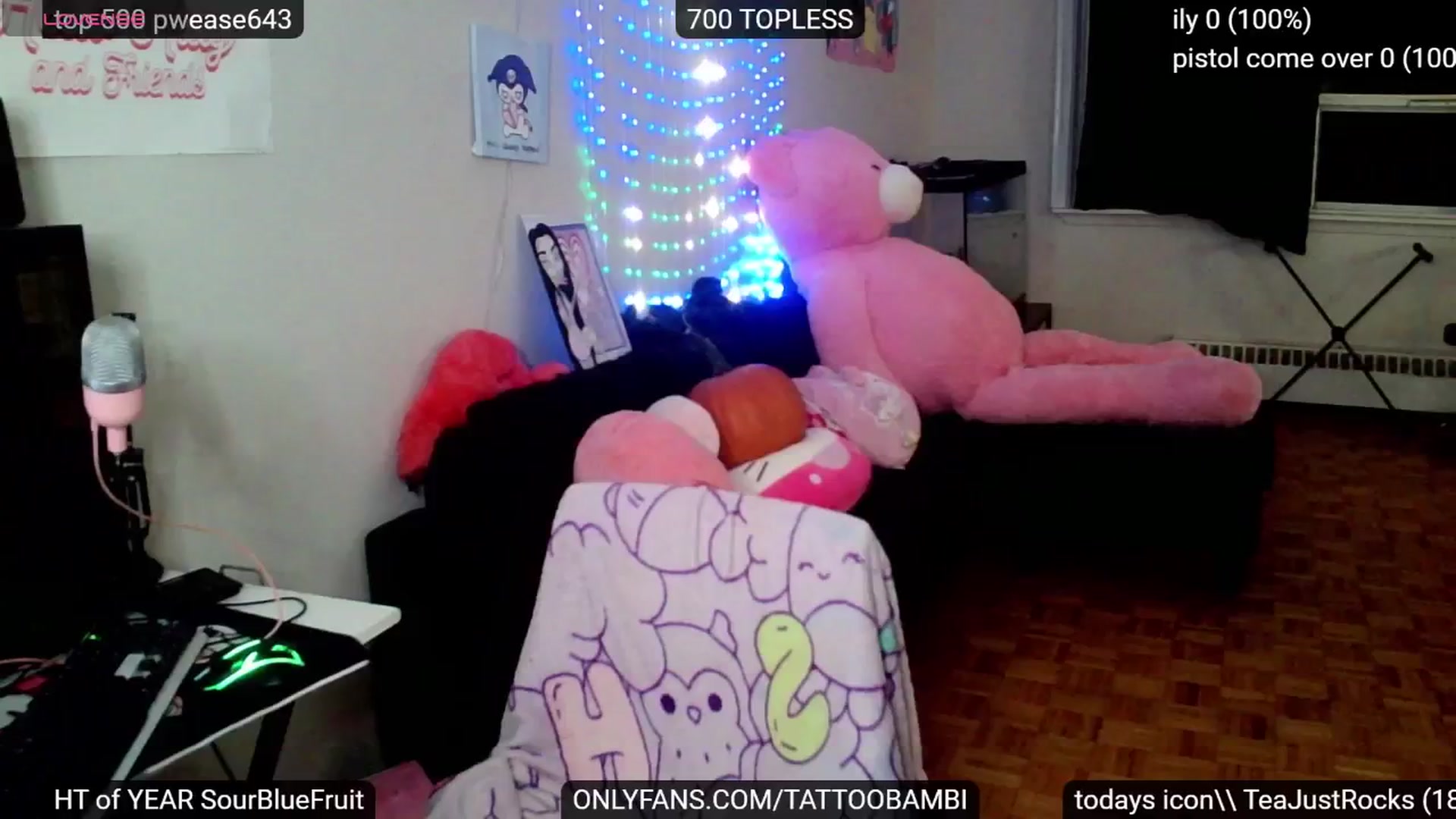 Gallery image thumbnail from Tattoobambi's myfreecams stream on, 10/22/2024, 24:01 image 4 of 20