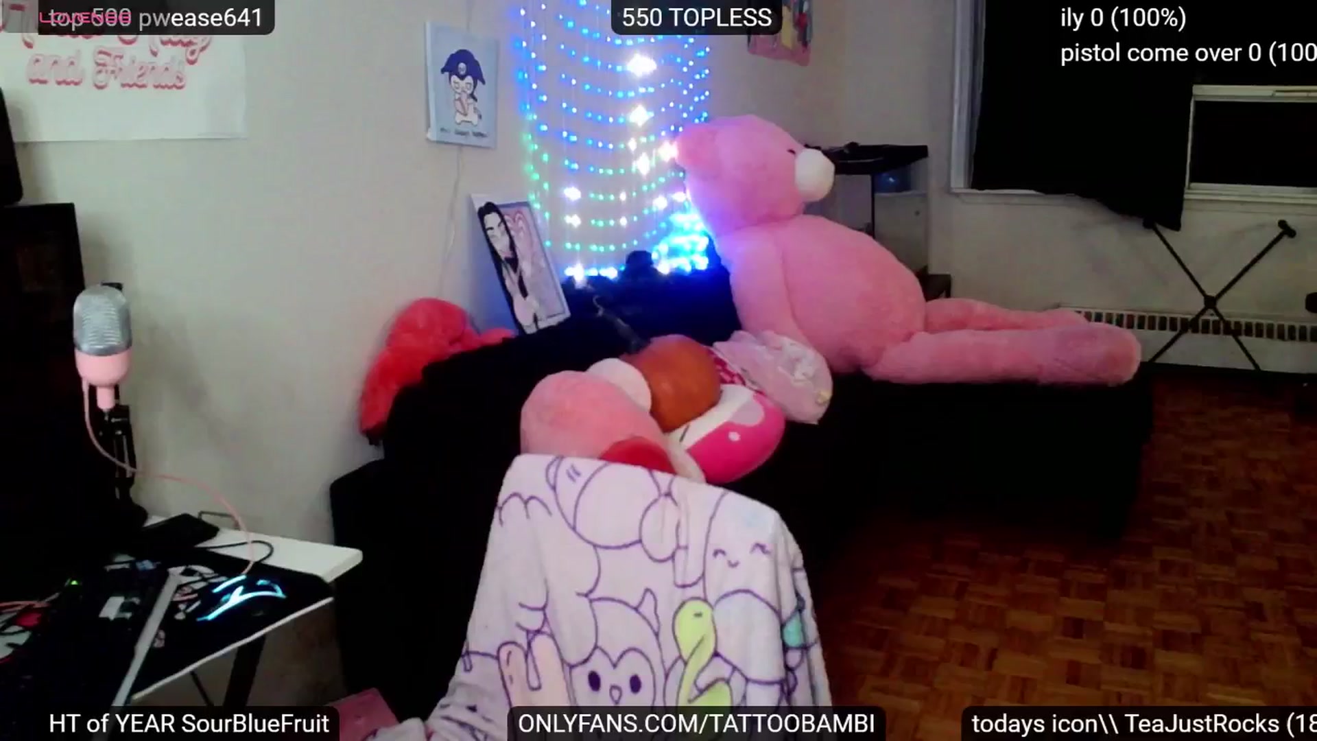 Gallery image thumbnail from Tattoobambi's myfreecams stream on, 10/22/2024, 24:01 image 10 of 20