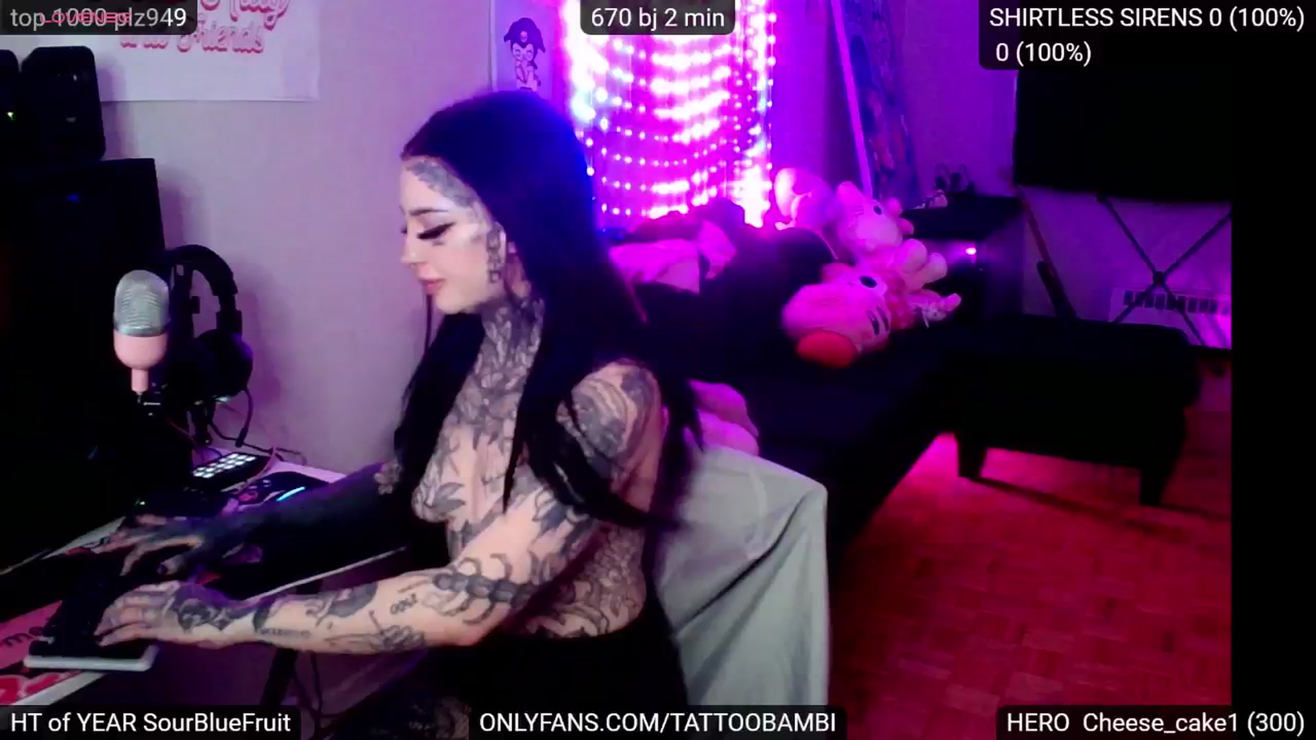 Gallery image thumbnail from Tattoobambi's myfreecams stream on, 11/13/2024, 24:02 image 17 of 20