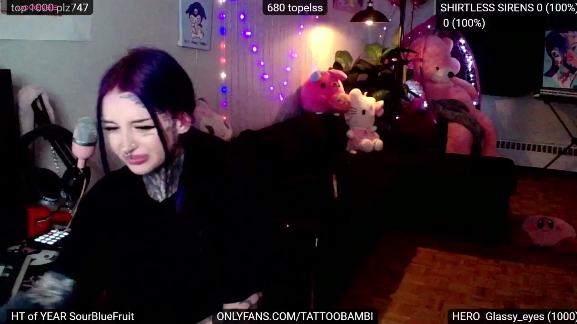 Gallery image thumbnail from Tattoobambi's myfreecams stream on, 11/28/2024, 24:42 image 4 of 20