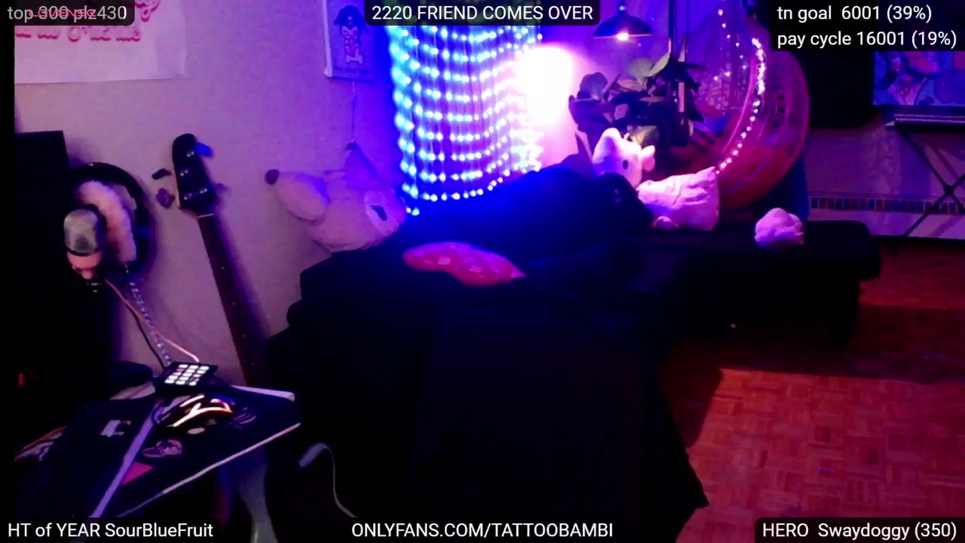 Gallery image thumbnail from Tattoobambi's myfreecams stream on, 12/18/2024, 04:05 image 6 of 20