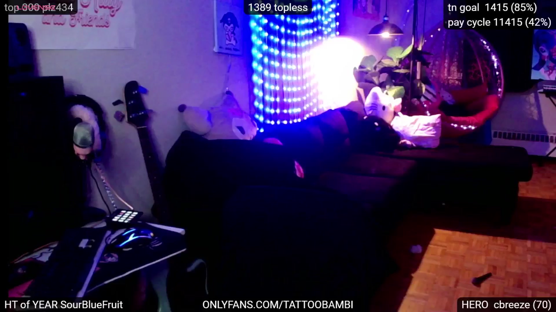 Gallery image thumbnail from Tattoobambi's myfreecams stream on, 12/20/2024, 24:37 image 10 of 20