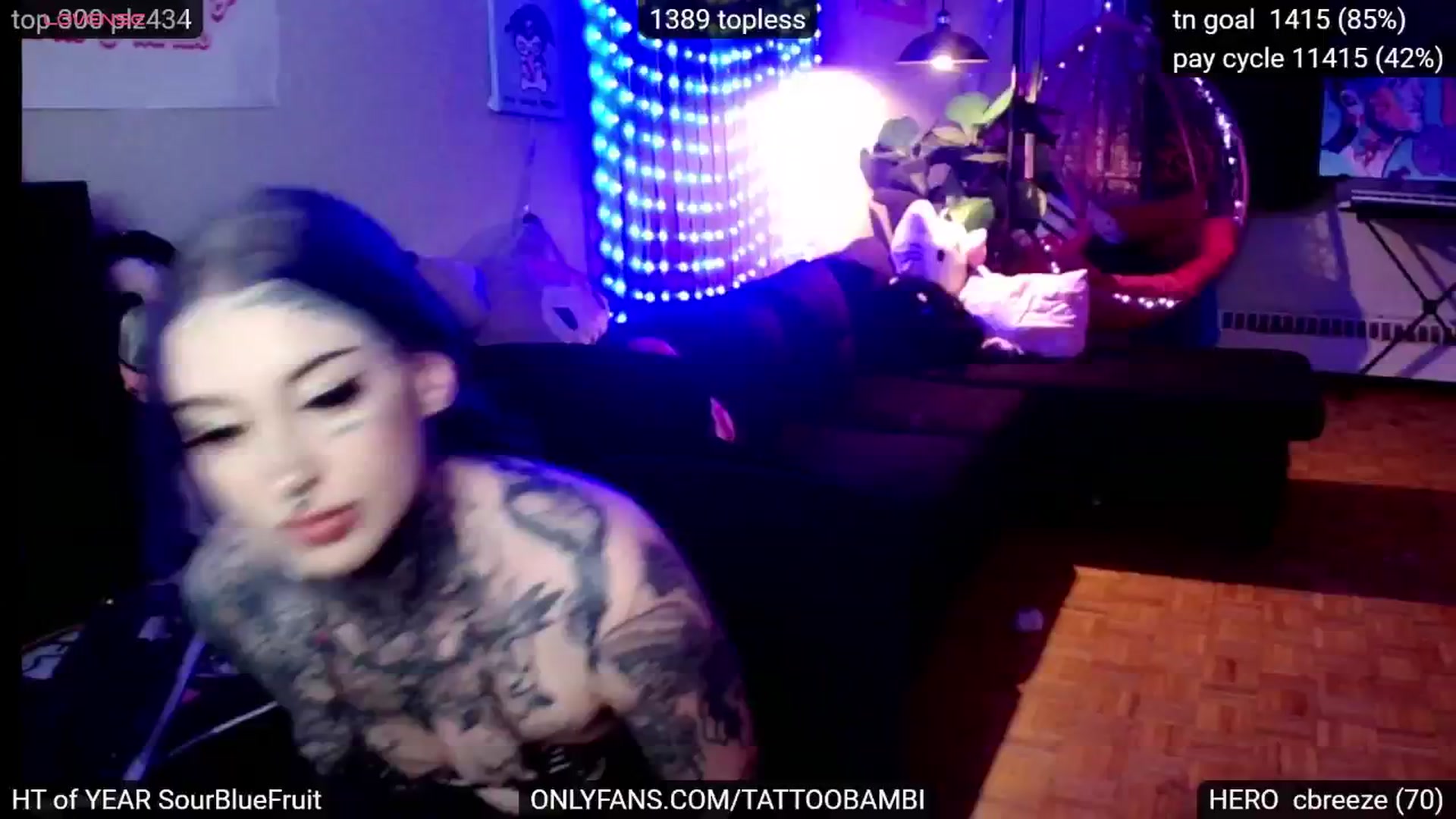 Gallery image thumbnail from Tattoobambi's myfreecams stream on, 12/20/2024, 24:37 image 18 of 20