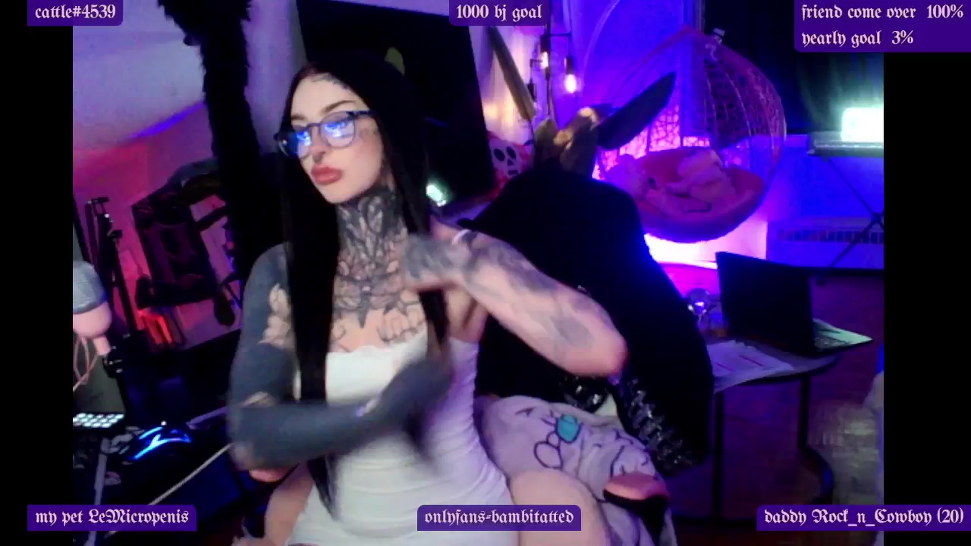 Gallery image thumbnail from Tattoobambi's myfreecams stream on, 03/03/2025, 24:31 image 12 of 20