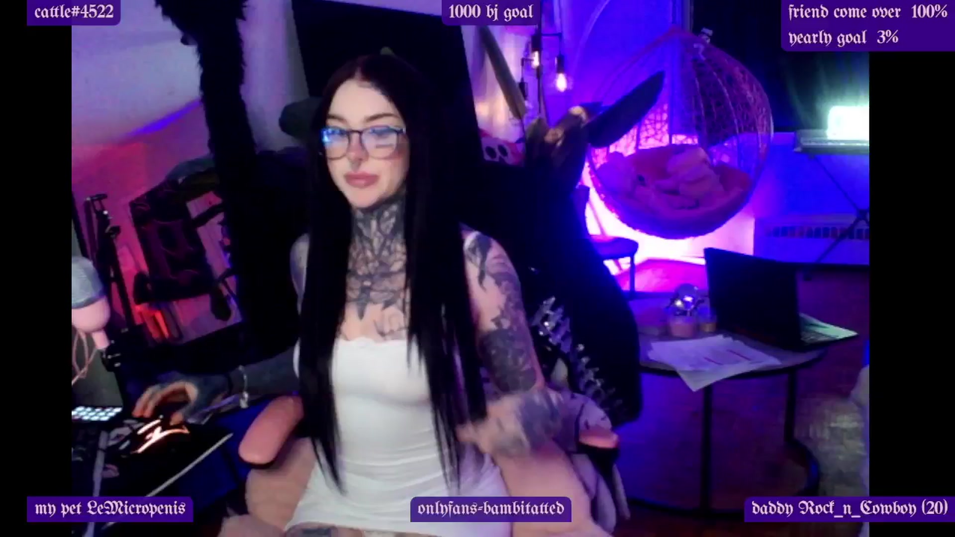 Gallery image thumbnail from Tattoobambi's myfreecams stream on, 03/03/2025, 24:31 image 9 of 20
