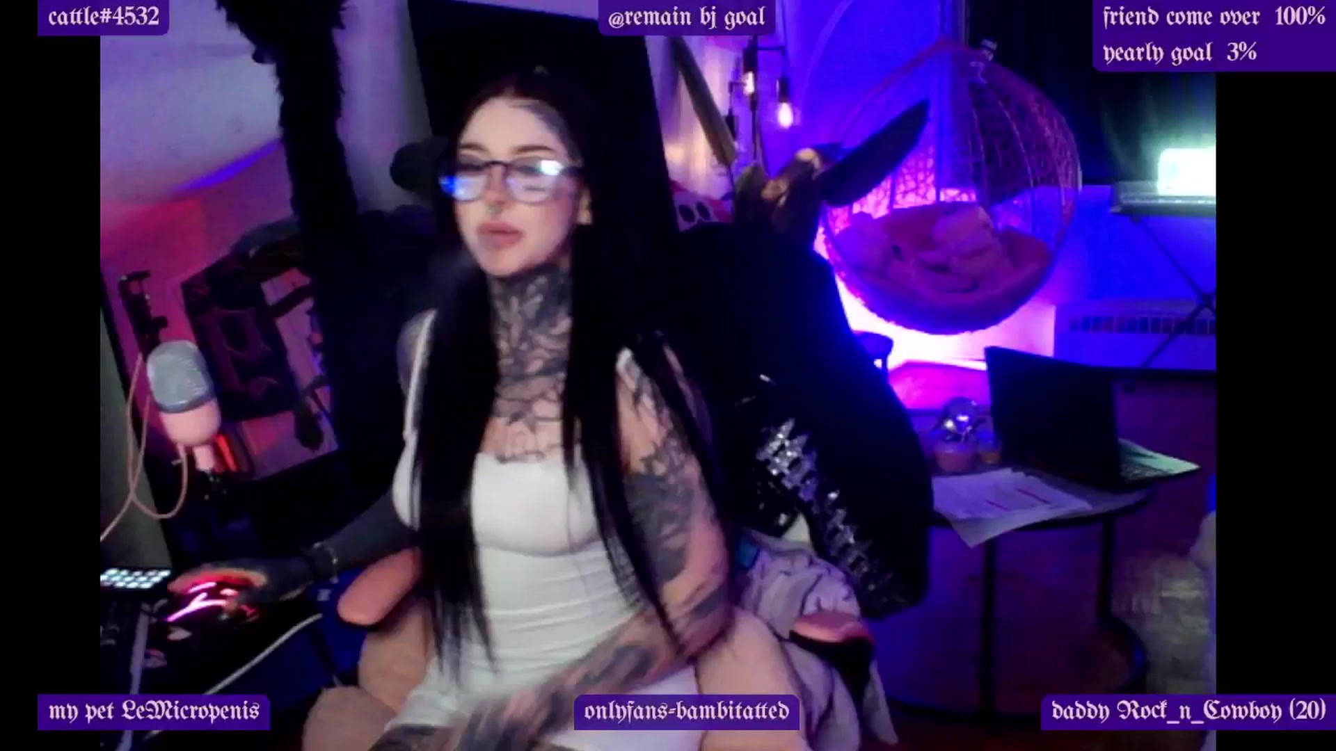 Gallery image thumbnail from Tattoobambi's myfreecams stream on, 03/03/2025, 24:31 image 7 of 20
