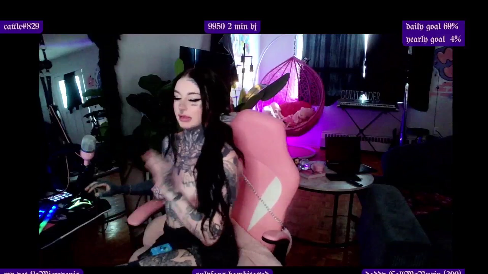 Gallery image thumbnail from Tattoobambi's myfreecams stream on, 03/08/2025, 23:12 image 3 of 20