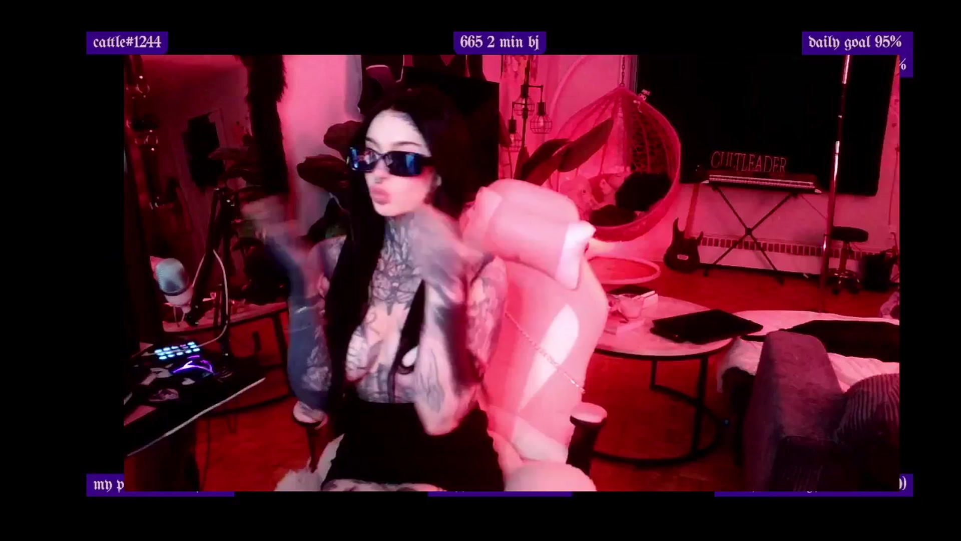 Gallery image thumbnail from Tattoobambi's myfreecams stream on, 03/14/2025, 24:02 image 16 of 20