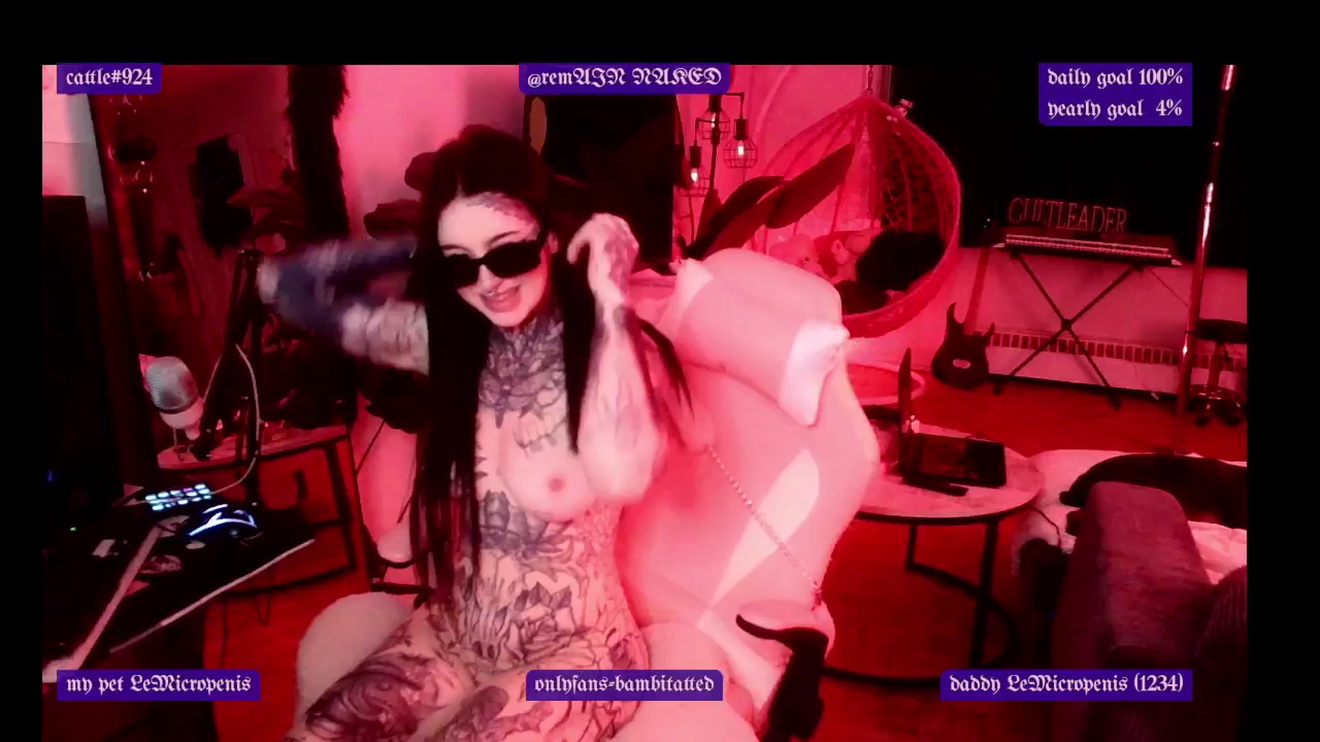 Gallery image thumbnail from Tattoobambi's myfreecams stream on, 03/14/2025, 02:30 image 12 of 20