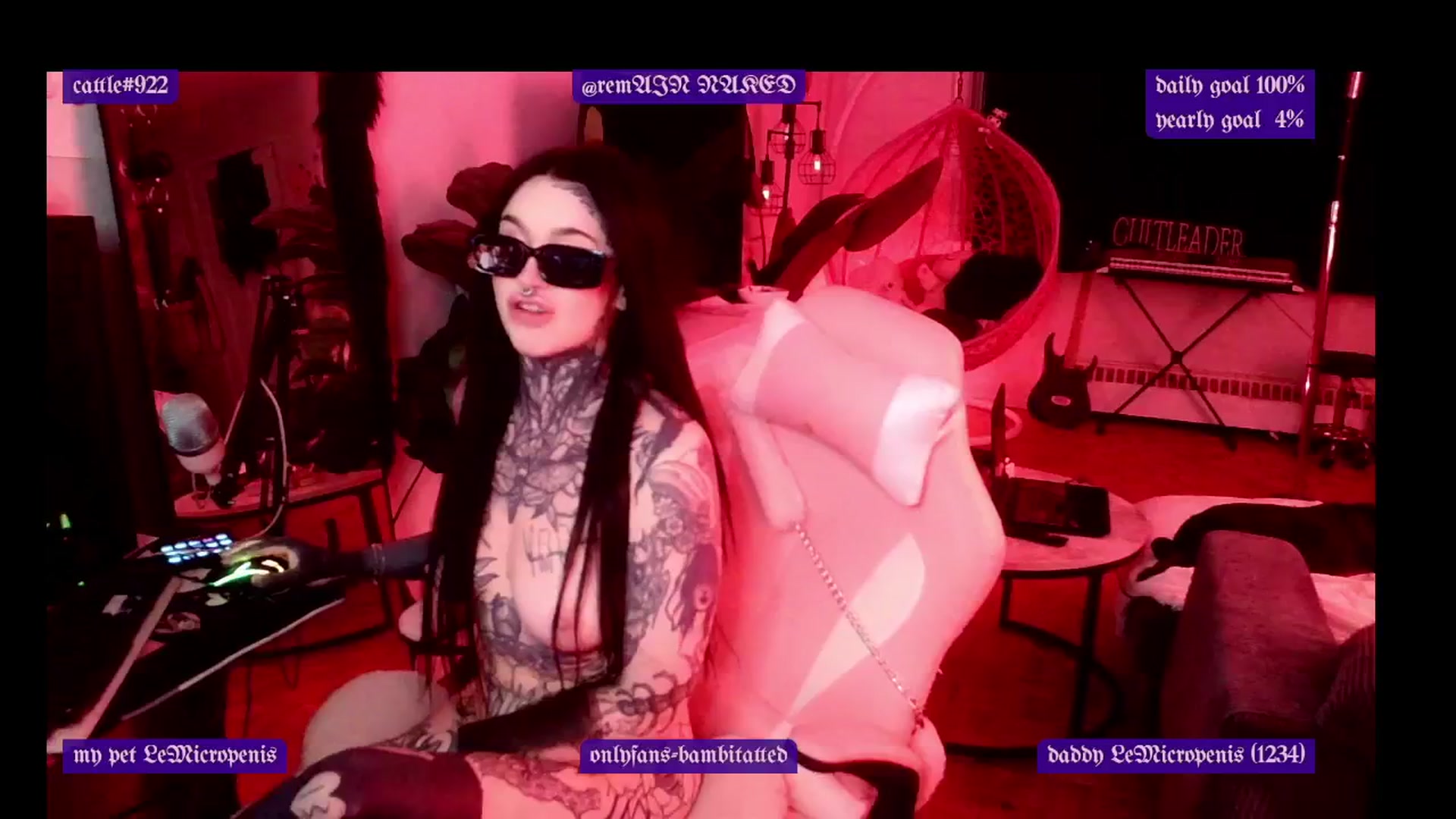 Gallery image thumbnail from Tattoobambi's myfreecams stream on, 03/14/2025, 02:30 image 13 of 20