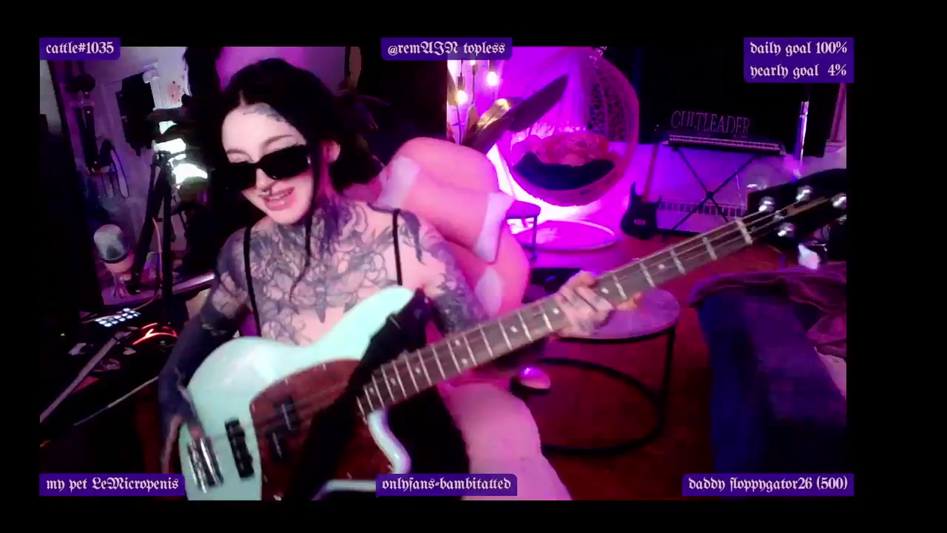 Gallery image thumbnail from Tattoobambi's myfreecams stream on, 03/16/2025, 24:11 image 18 of 20
