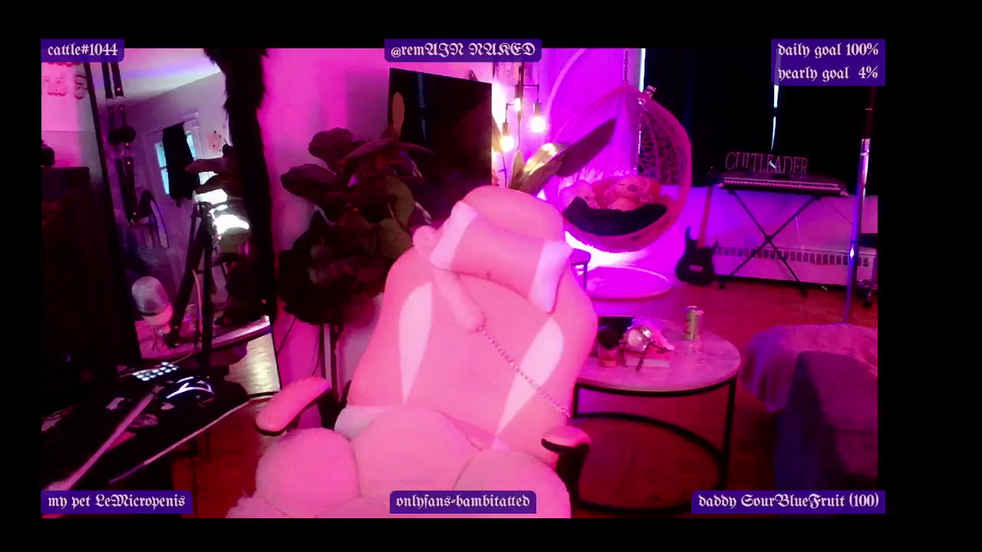 Gallery image thumbnail from Tattoobambi's myfreecams stream on, 03/16/2025, 24:11 image 8 of 20