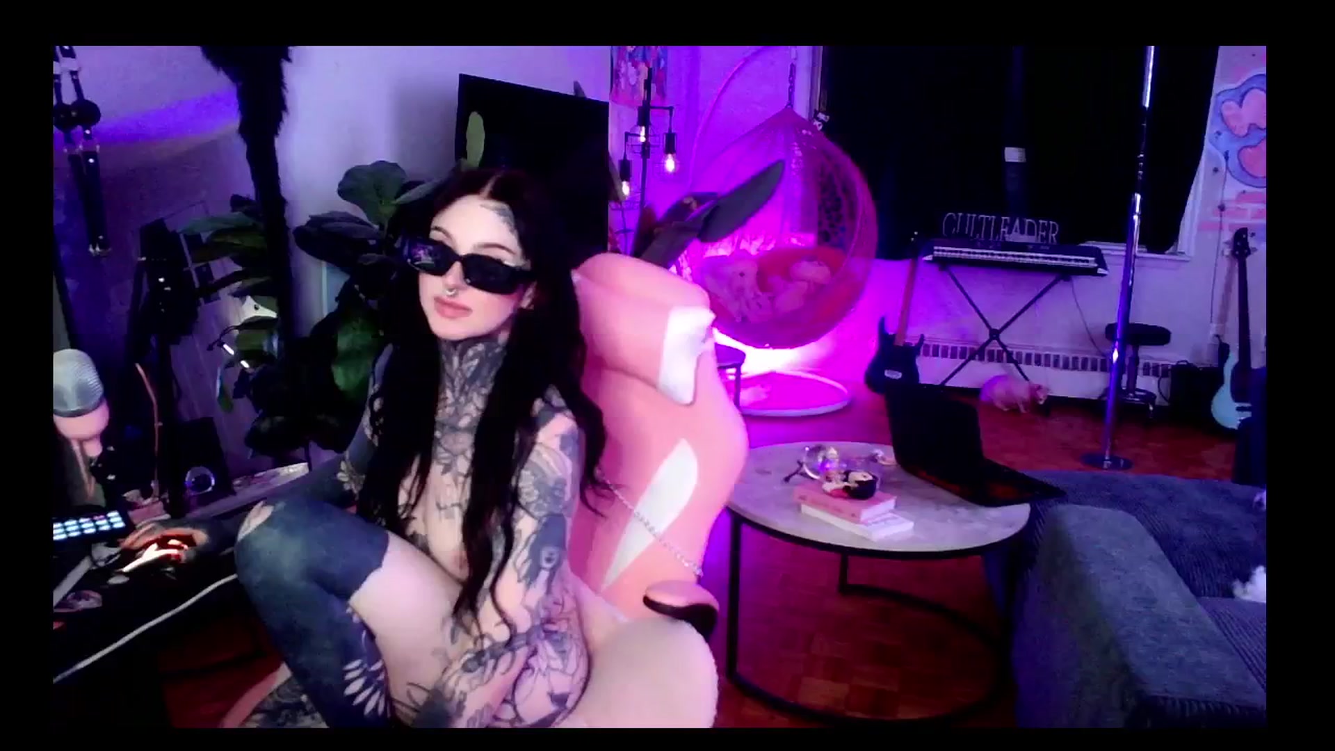 Gallery image thumbnail from Tattoobambi's myfreecams stream on, 03/28/2025, 04:39 image 20 of 20