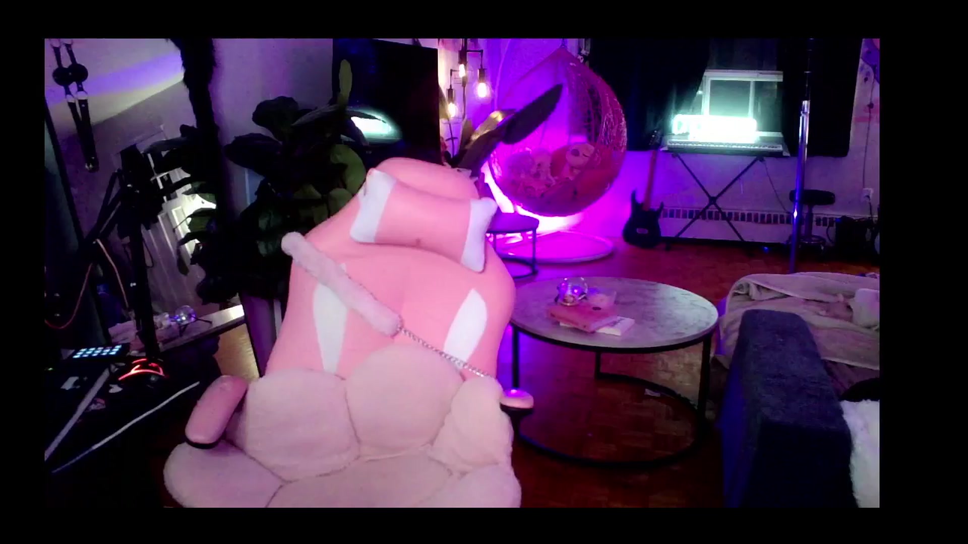 Gallery image thumbnail from Tattoobambi's myfreecams stream on, 03/30/2025, 05:17 image 5 of 20