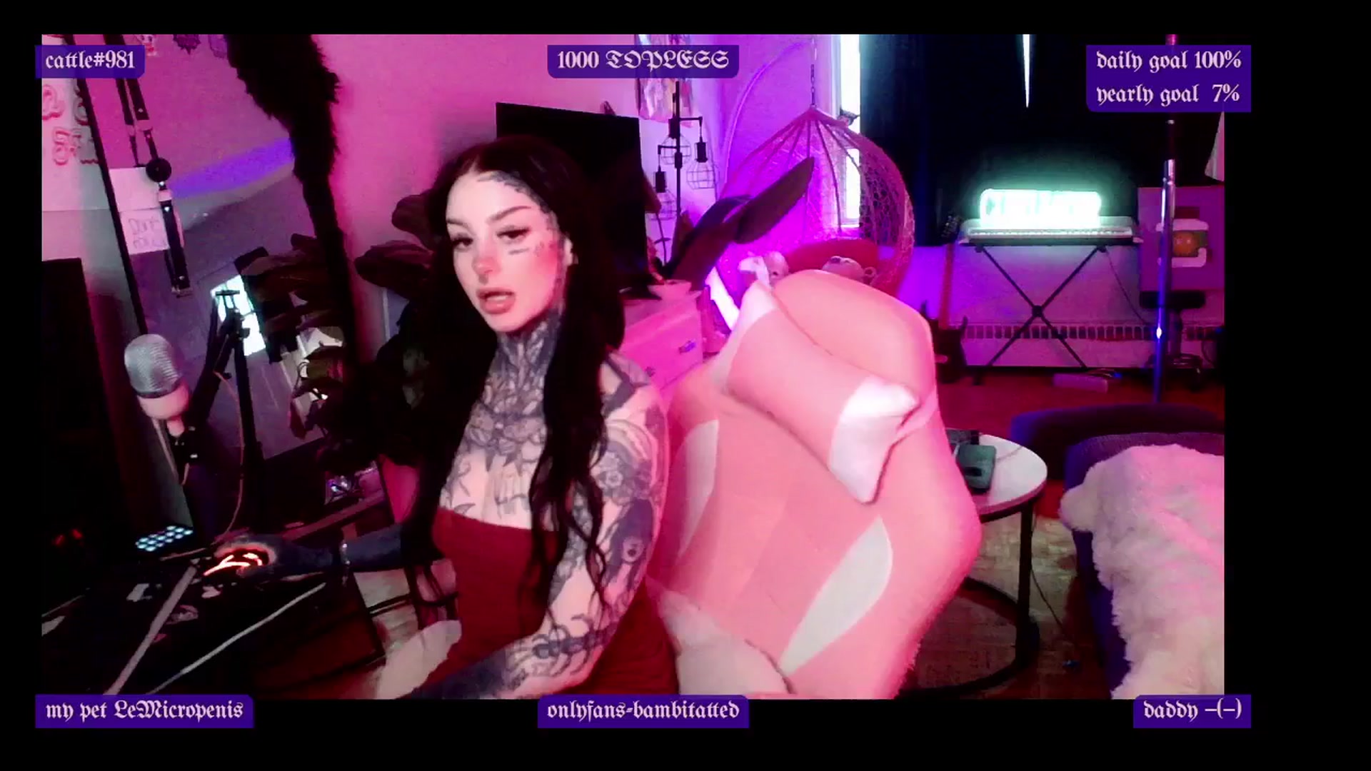 Gallery image thumbnail from Tattoobambi's myfreecams stream on, 04/09/2025, 23:24 image 17 of 20