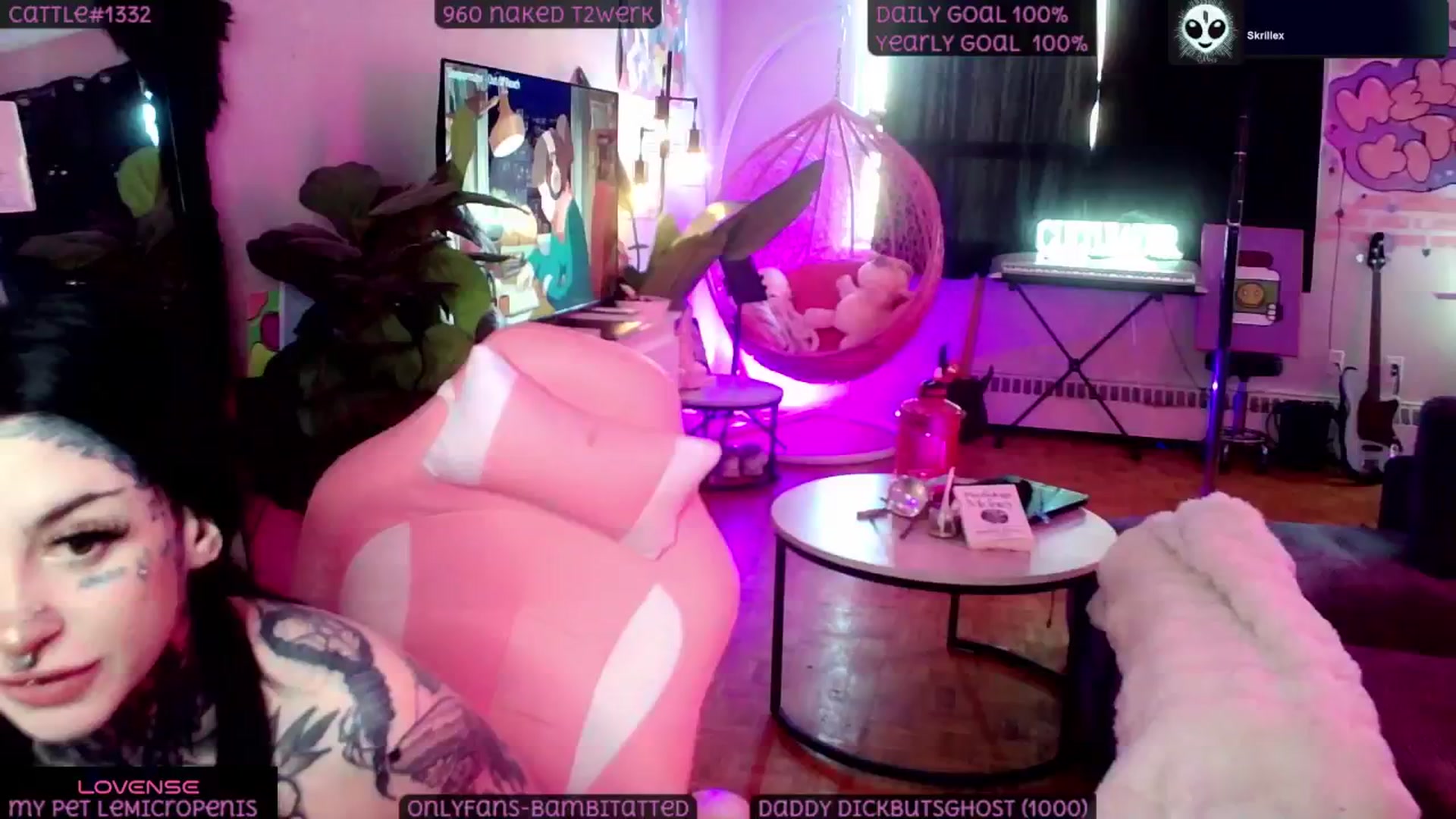Gallery image thumbnail from Tattoobambi's myfreecams stream on, 04/23/2025, 24:02 image 8 of 20