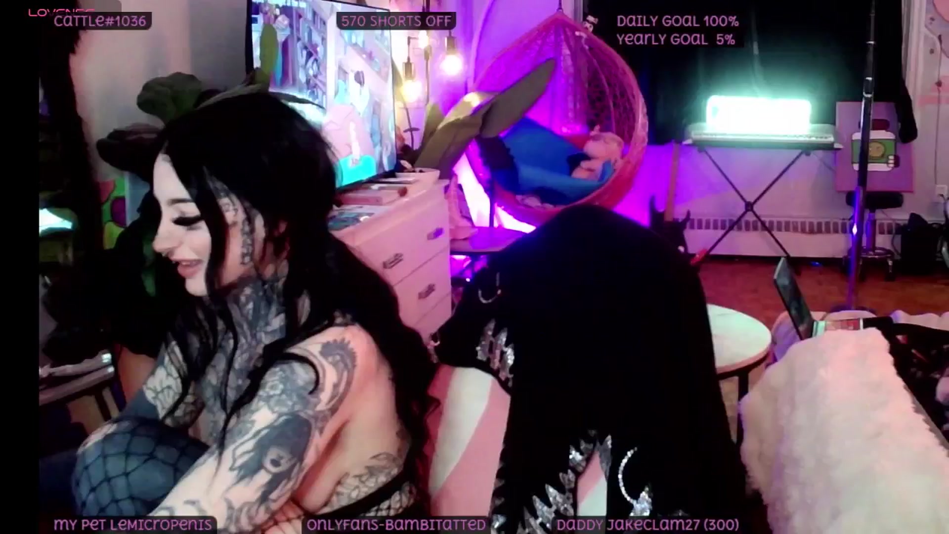 Gallery image thumbnail from Tattoobambi's myfreecams stream on, 04/27/2025, 03:46 image 9 of 20
