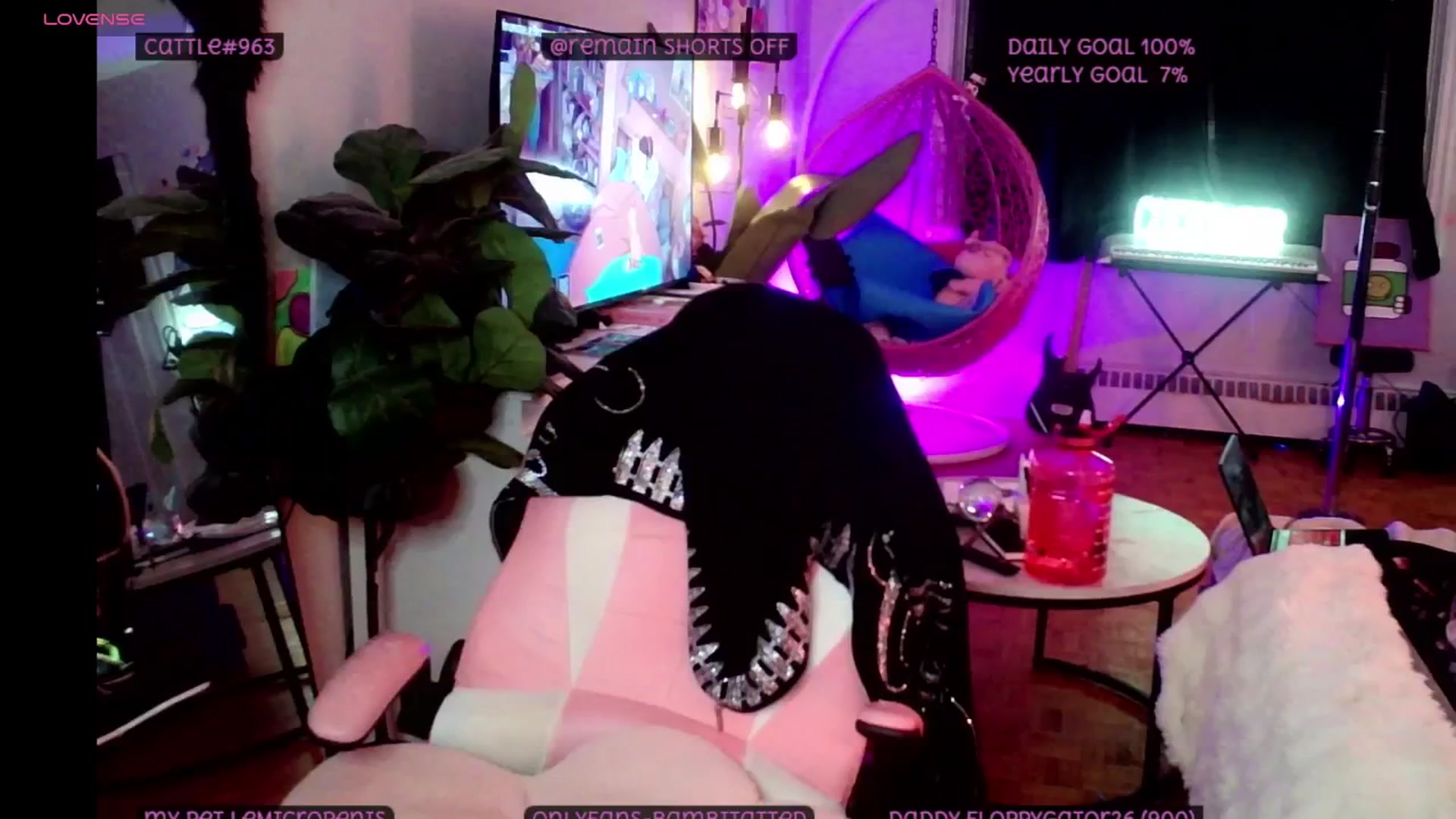 Gallery image thumbnail from Tattoobambi's myfreecams stream on, 04/27/2025, 03:46 image 13 of 20