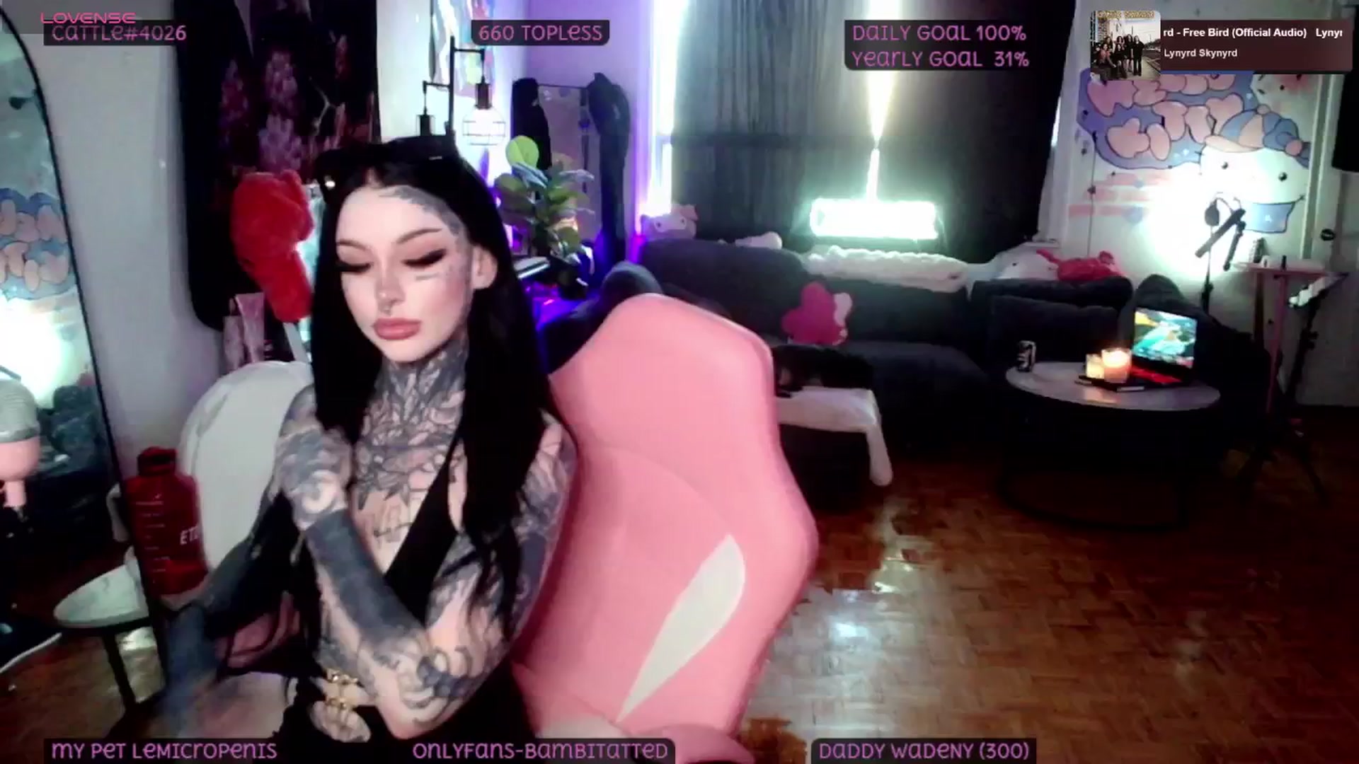 Gallery image thumbnail from Tattoobambi's myfreecams stream on, 05/03/2025, 23:39 image 2 of 20
