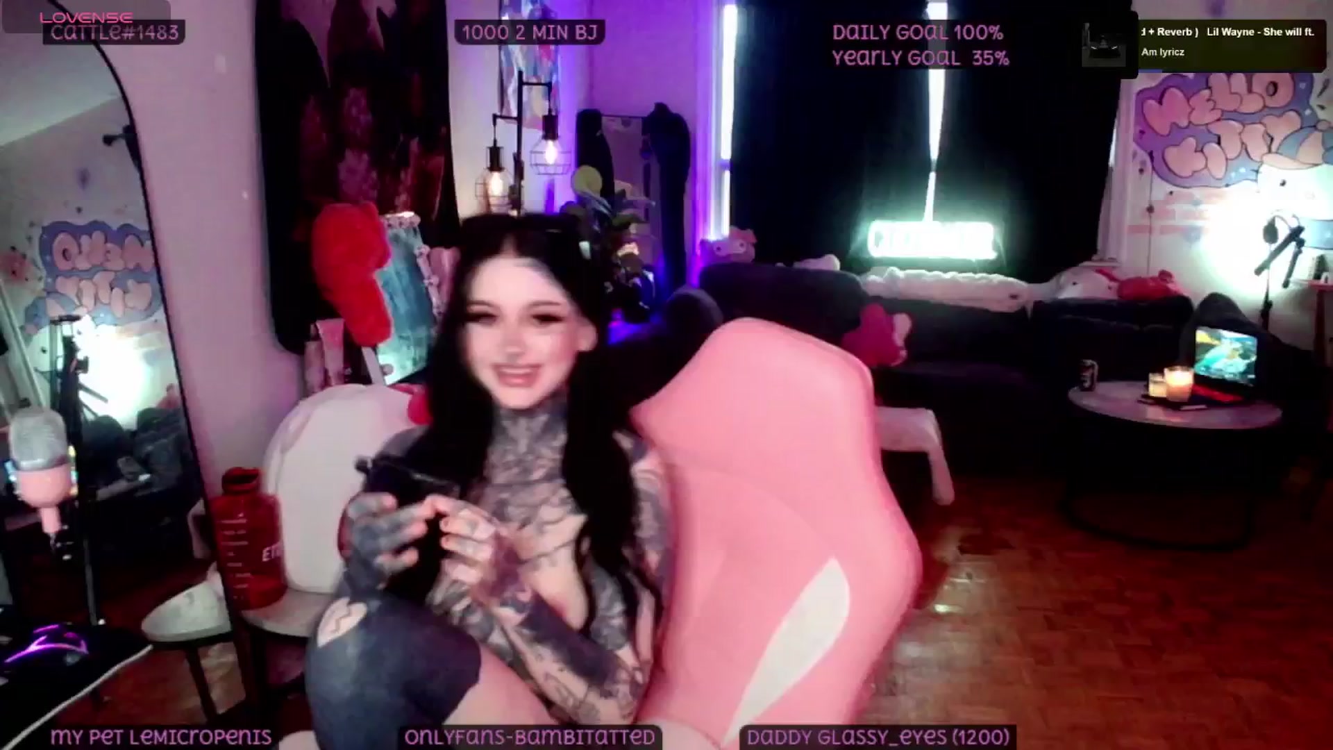 Gallery image thumbnail from Tattoobambi's myfreecams stream on, 05/04/2025, 24:21 image 1 of 20