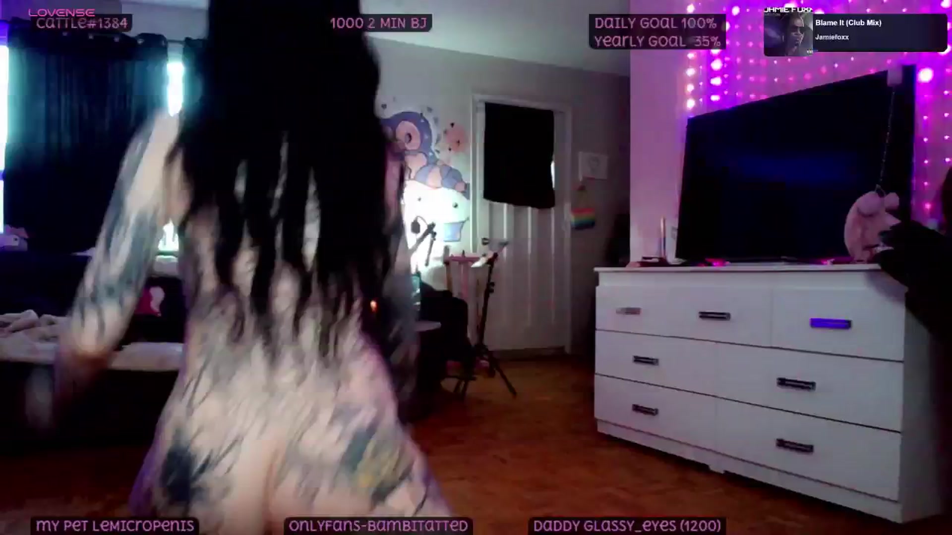 Gallery image thumbnail from Tattoobambi's myfreecams stream on, 05/04/2025, 24:21 image 4 of 20