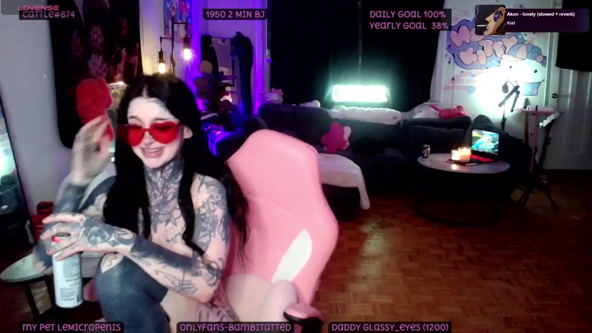 Gallery image thumbnail from Tattoobambi's myfreecams stream on, 05/04/2025, 01:38 image 2 of 20