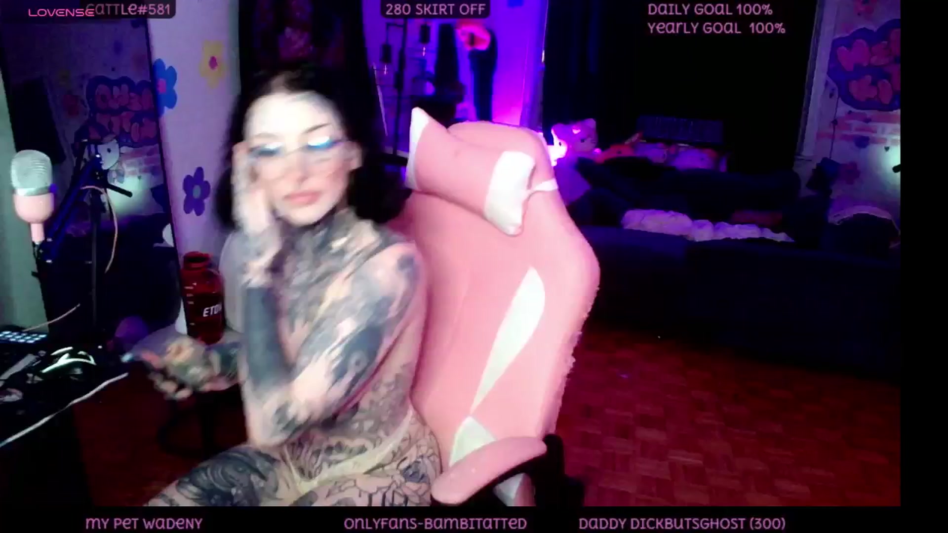 Gallery image thumbnail from Tattoobambi's myfreecams stream on, 06/01/2025, 05:11 image 7 of 20