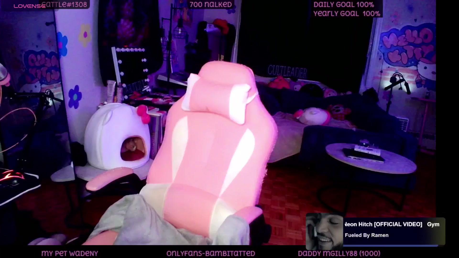 Gallery image thumbnail from Tattoobambi's myfreecams stream on, 06/12/2025, 03:49 image 14 of 20