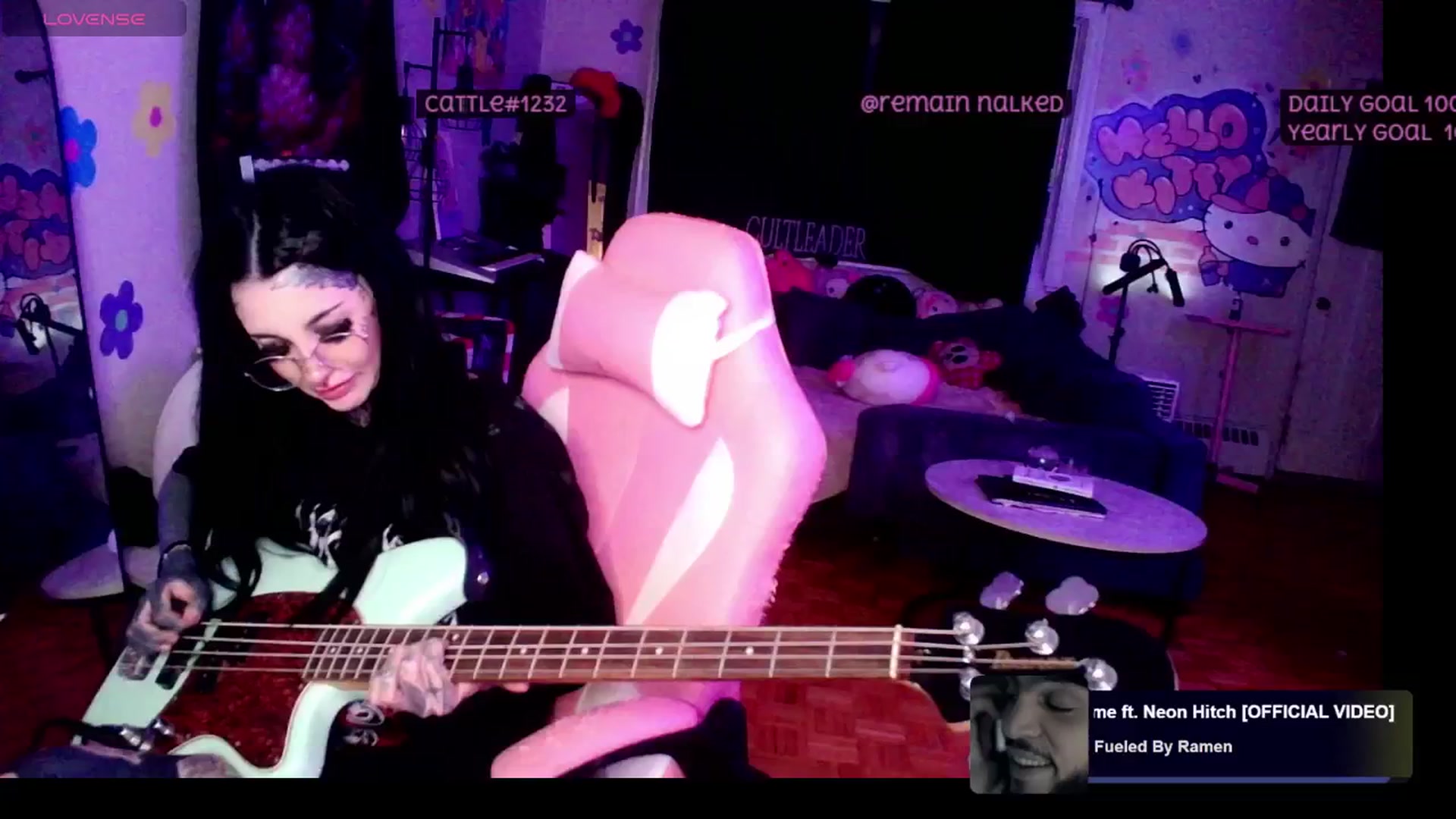 Gallery image thumbnail from Tattoobambi's myfreecams stream on, 06/12/2025, 04:51 image 5 of 20