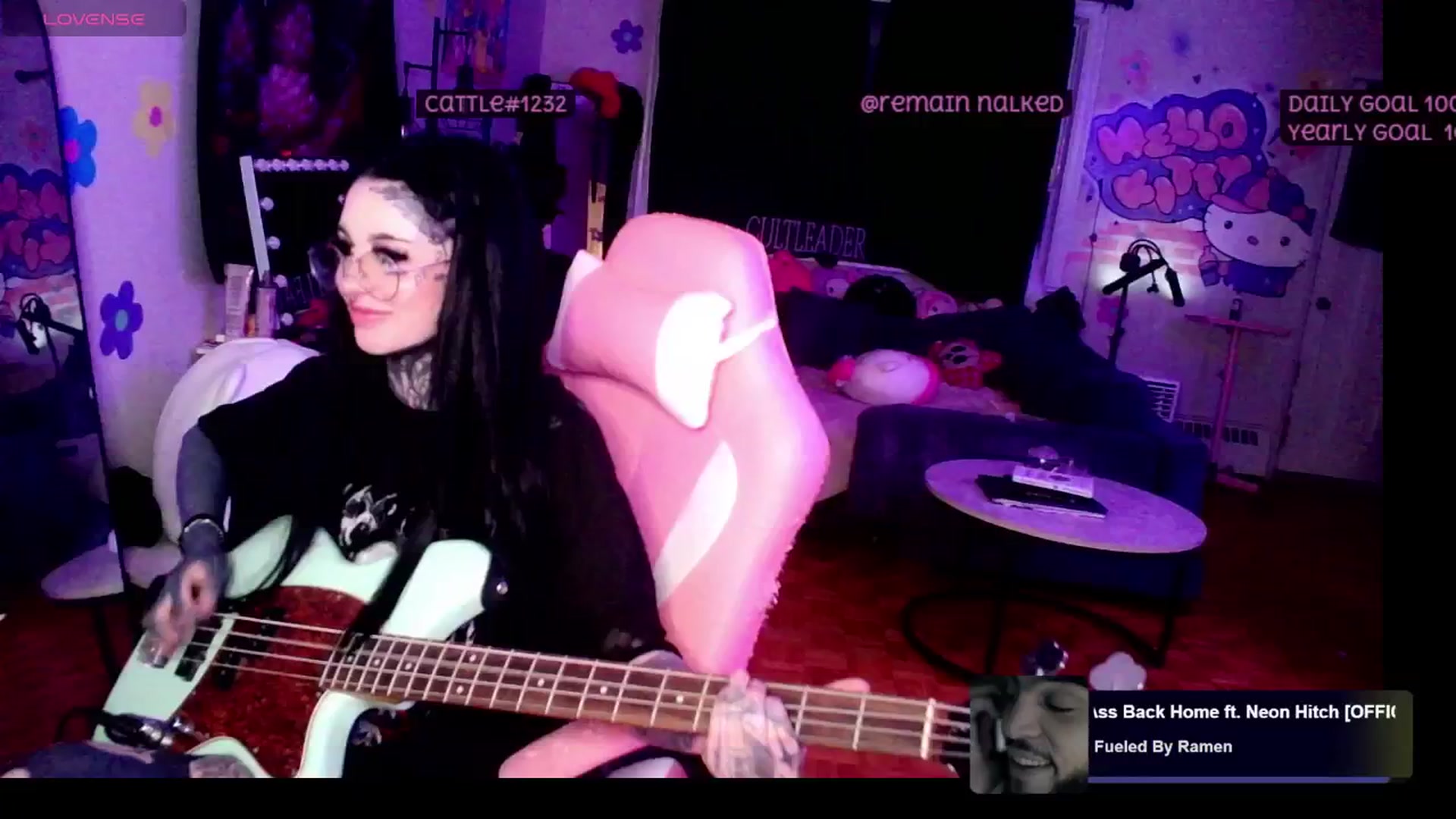 Gallery image thumbnail from Tattoobambi's myfreecams stream on, 06/12/2025, 04:51 image 4 of 20