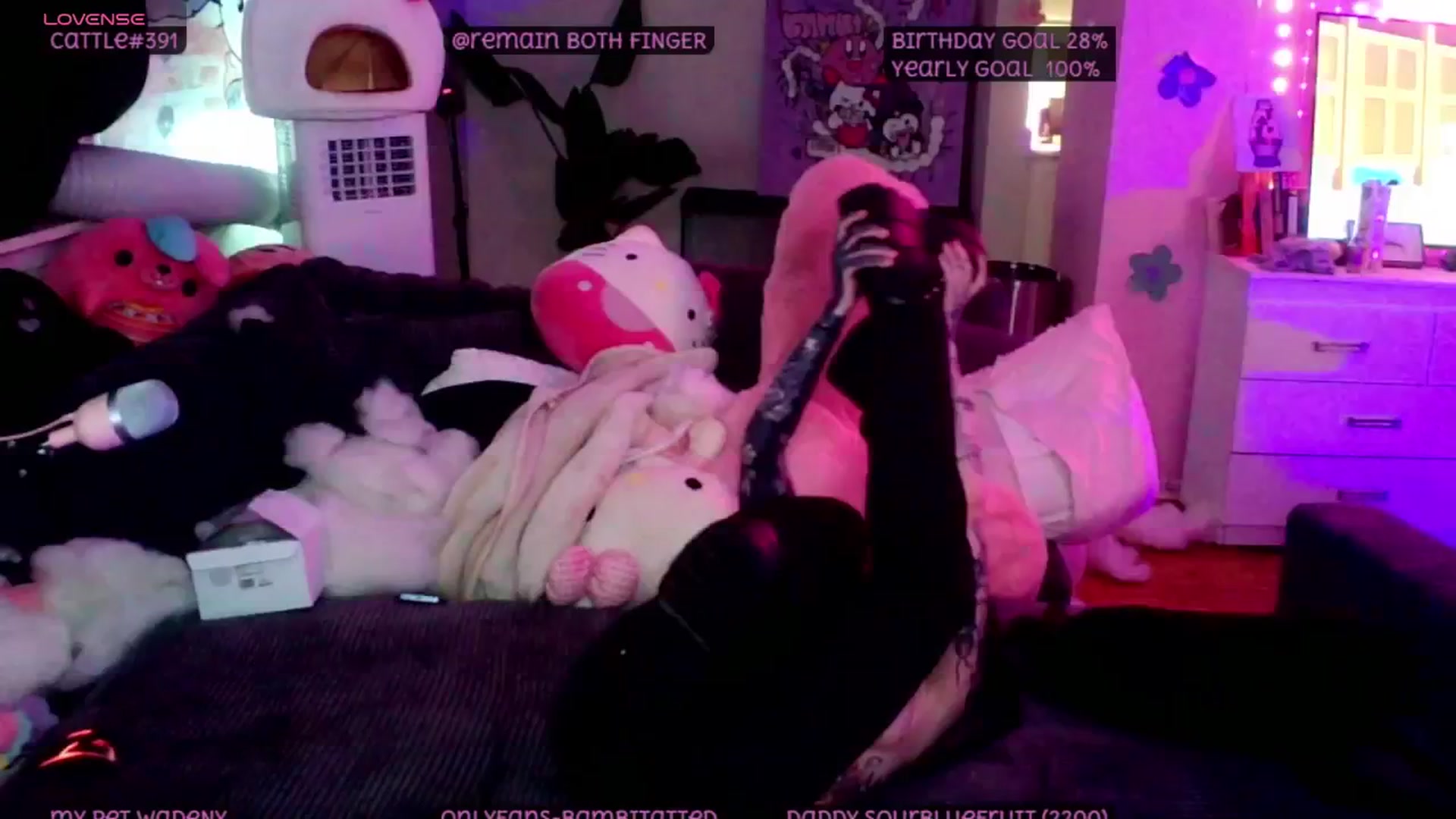 Gallery image thumbnail from Tattoobambi's myfreecams stream on, 06/25/2025, 05:50 image 13 of 20
