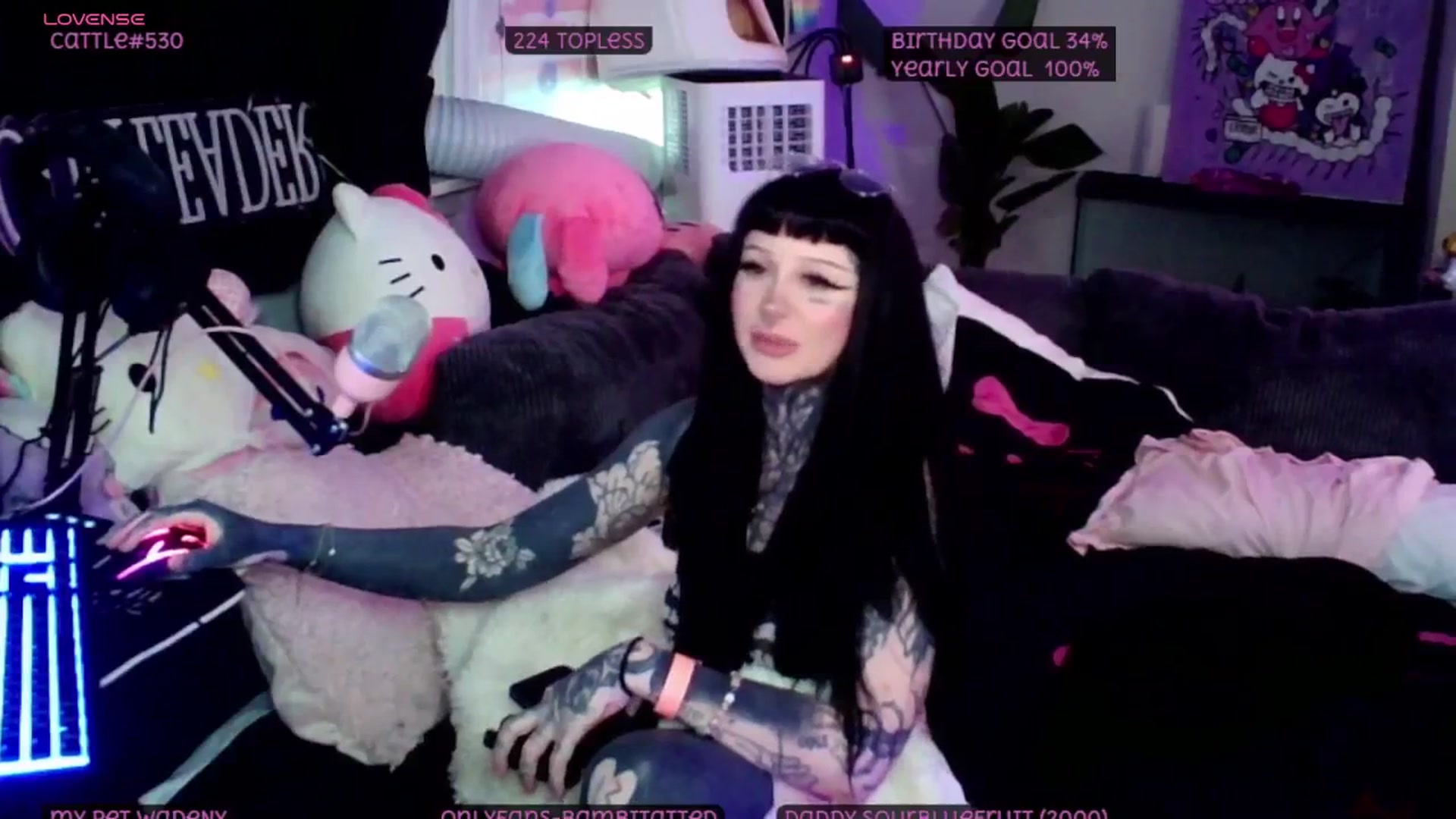 Gallery image thumbnail from Tattoobambi's myfreecams stream on, 07/01/2025, 03:26 image 6 of 20
