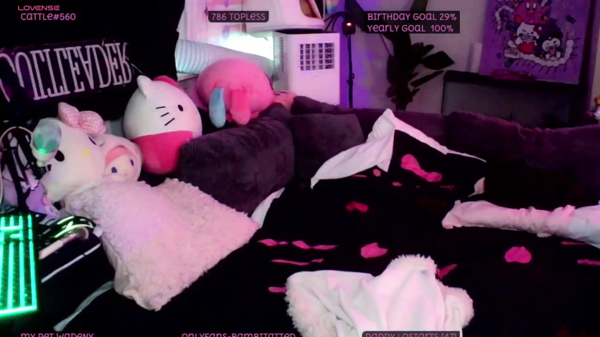 Gallery image thumbnail from Tattoobambi's myfreecams stream on, 07/01/2025, 03:26 image 4 of 20