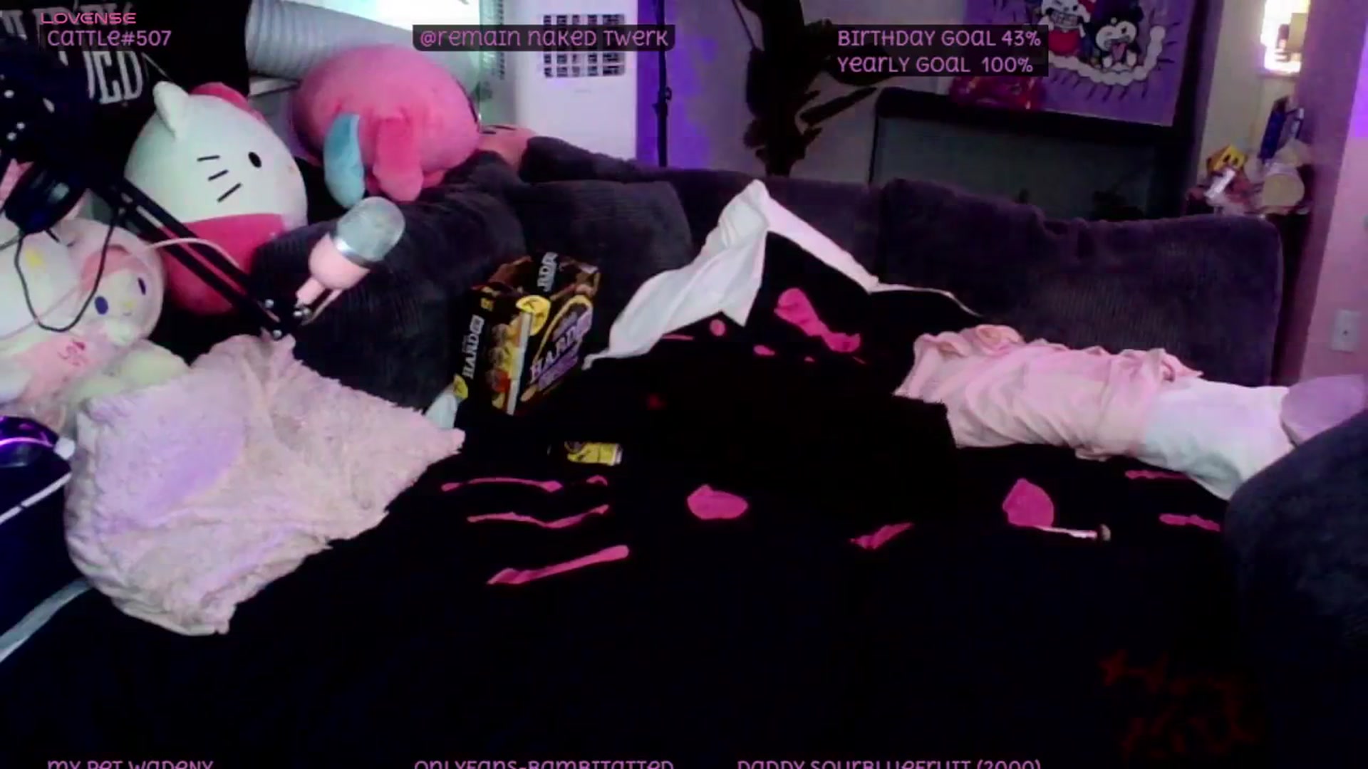 Gallery image thumbnail from Tattoobambi's myfreecams stream on, 07/01/2025, 03:26 image 12 of 20