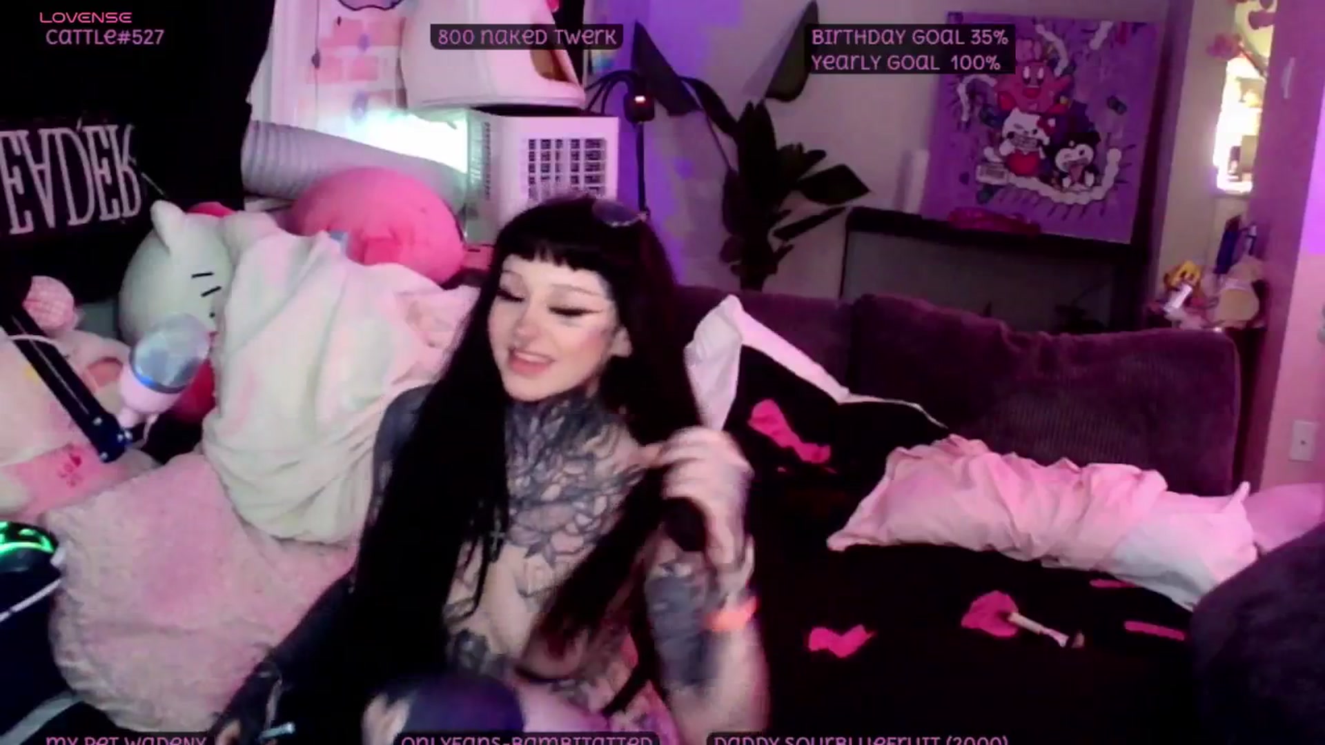 Gallery image thumbnail from Tattoobambi's myfreecams stream on, 07/01/2025, 03:26 image 9 of 20