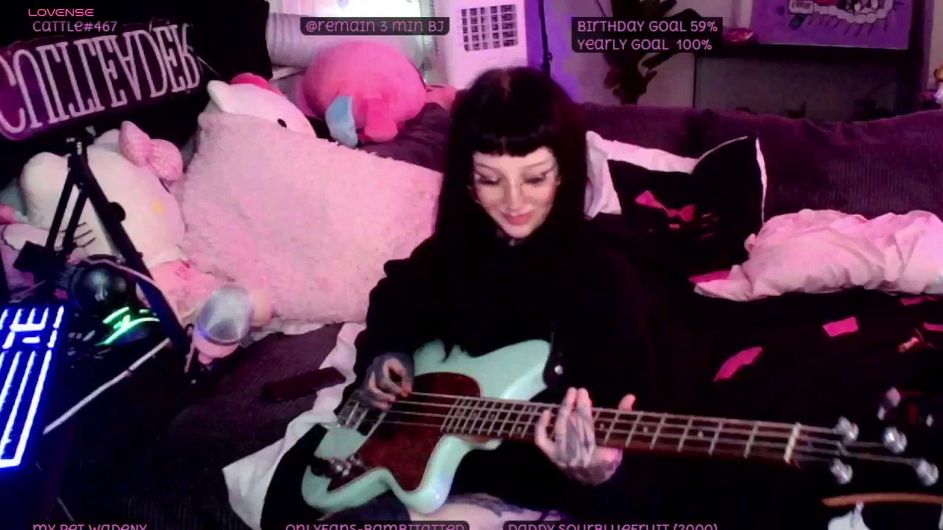 Gallery image thumbnail from Tattoobambi's myfreecams stream on, 07/01/2025, 03:46 image 18 of 20