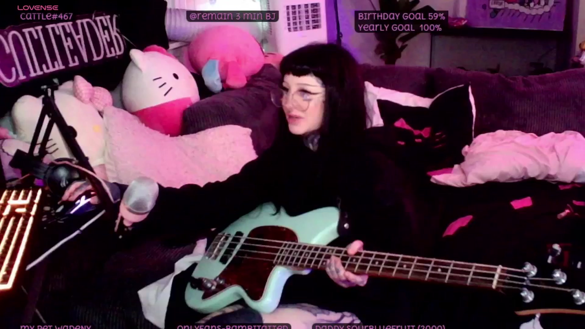 Gallery image thumbnail from Tattoobambi's myfreecams stream on, 07/01/2025, 03:46 image 12 of 20