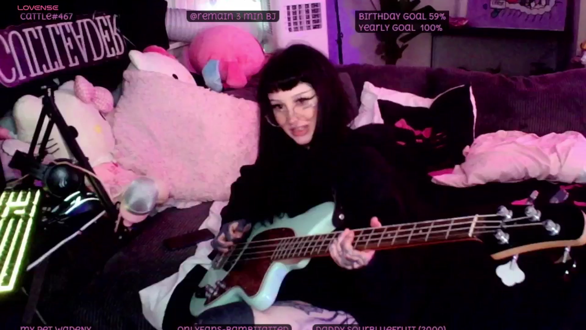 Gallery image thumbnail from Tattoobambi's myfreecams stream on, 07/01/2025, 03:46 image 16 of 20
