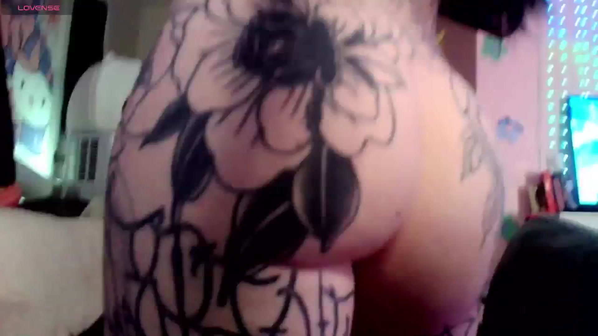 Gallery image thumbnail from Tattoobambi's myfreecams stream on, 07/05/2025, 04:48 image 19 of 20